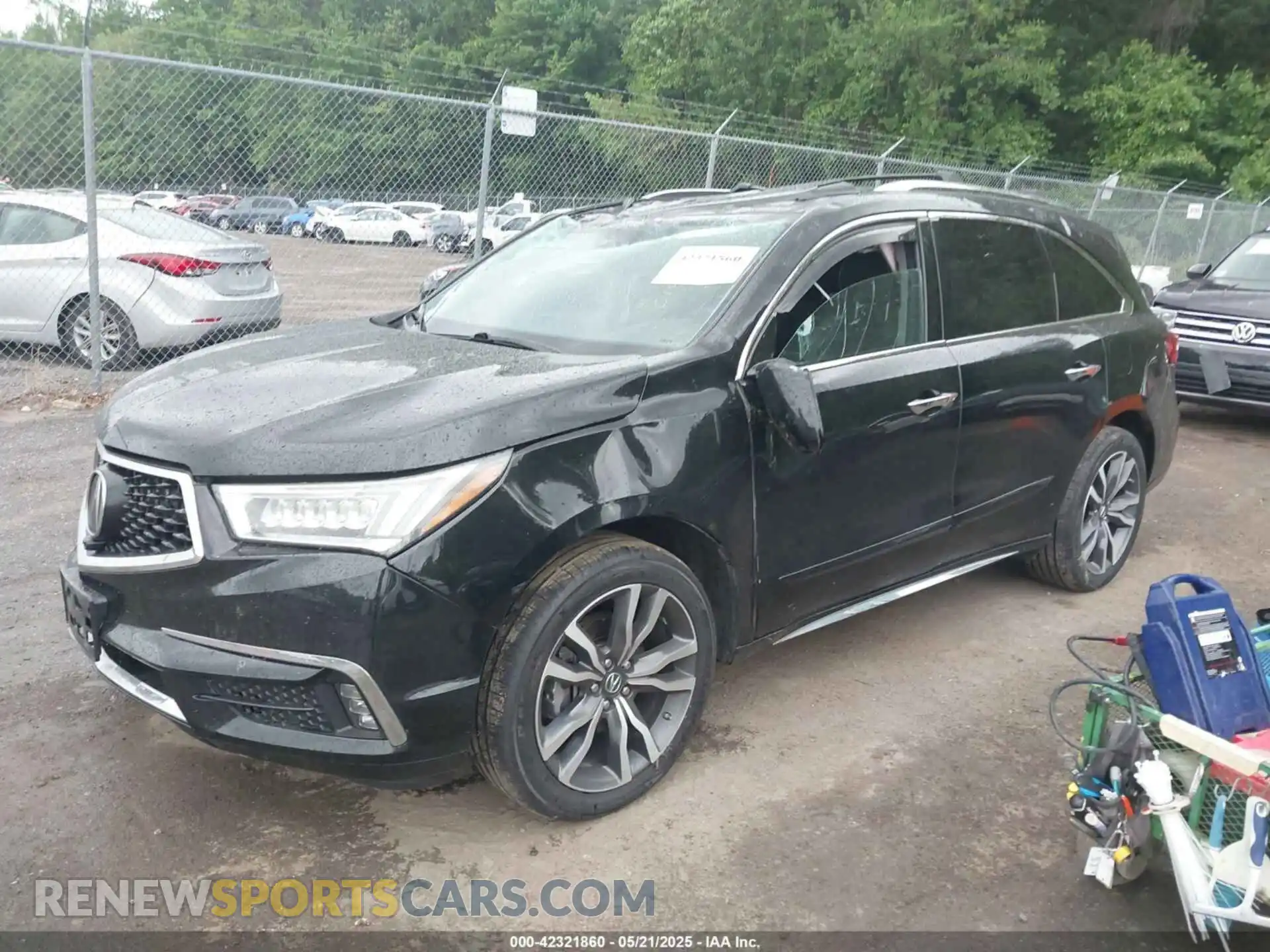 2 Photograph of a damaged car 5J8YD4H8XLL014470 ACURA MDX 2020
