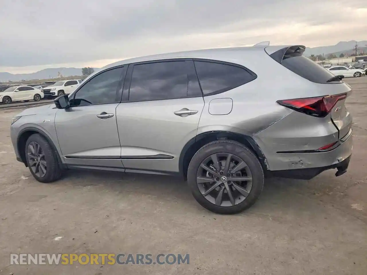 2 Photograph of a damaged car 5J8YE1H01SL014989 ACURA MDX 2025