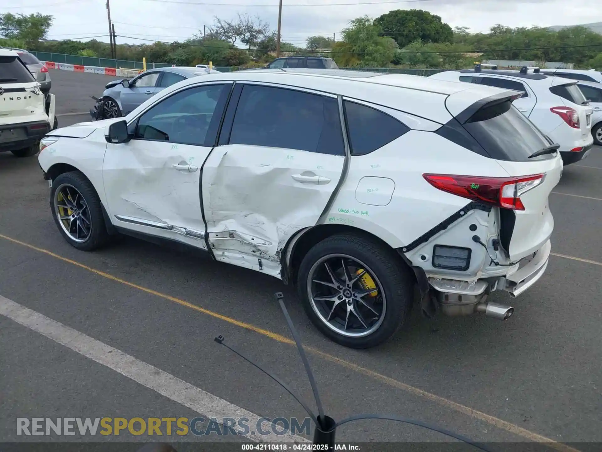3 fotografías del automóvil dañado 5J8TC1H34KL013541 ACURA RDX 2019