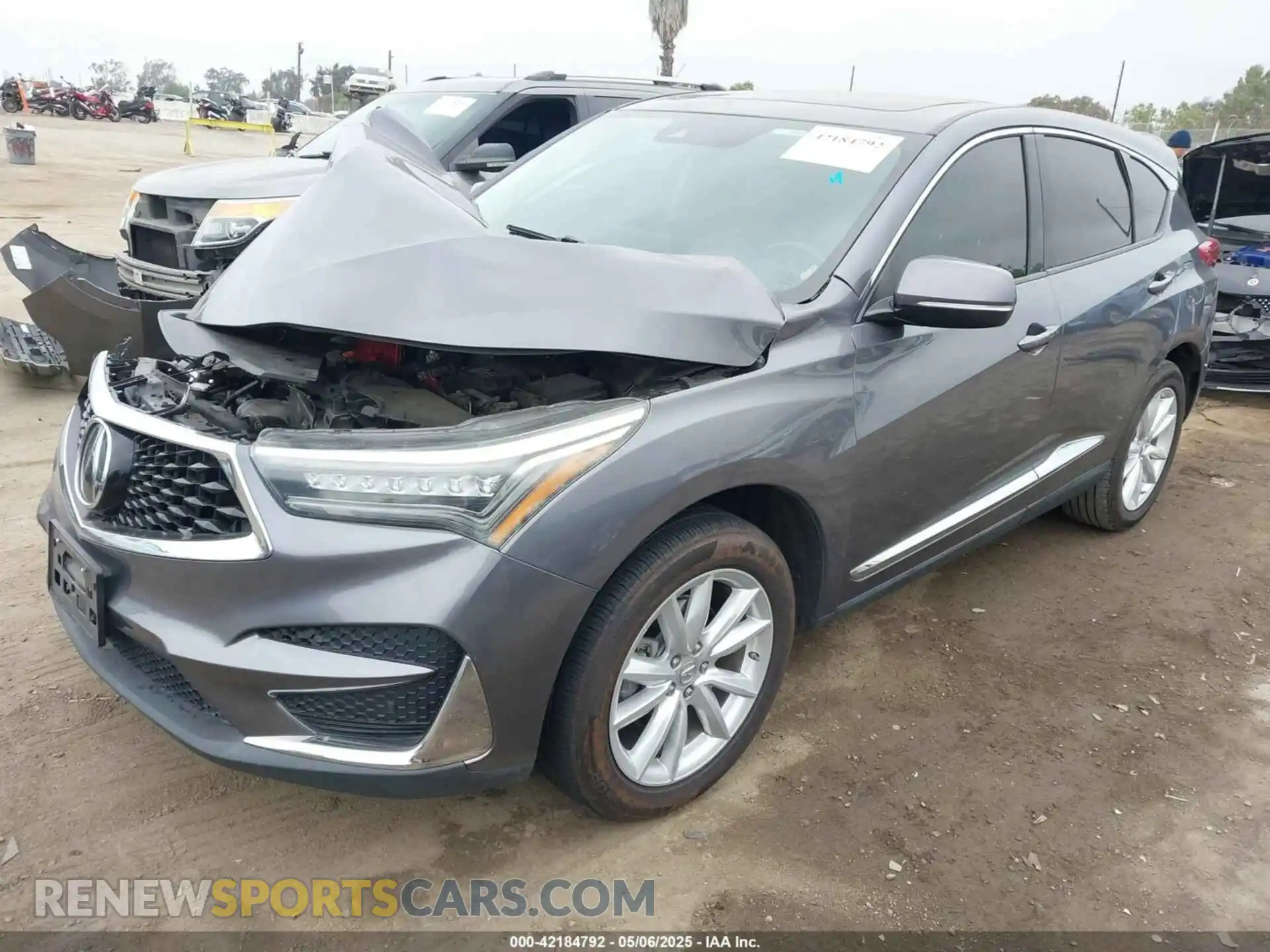 2 fotografías del automóvil dañado 5J8TC1H39KL000073 ACURA RDX 2019