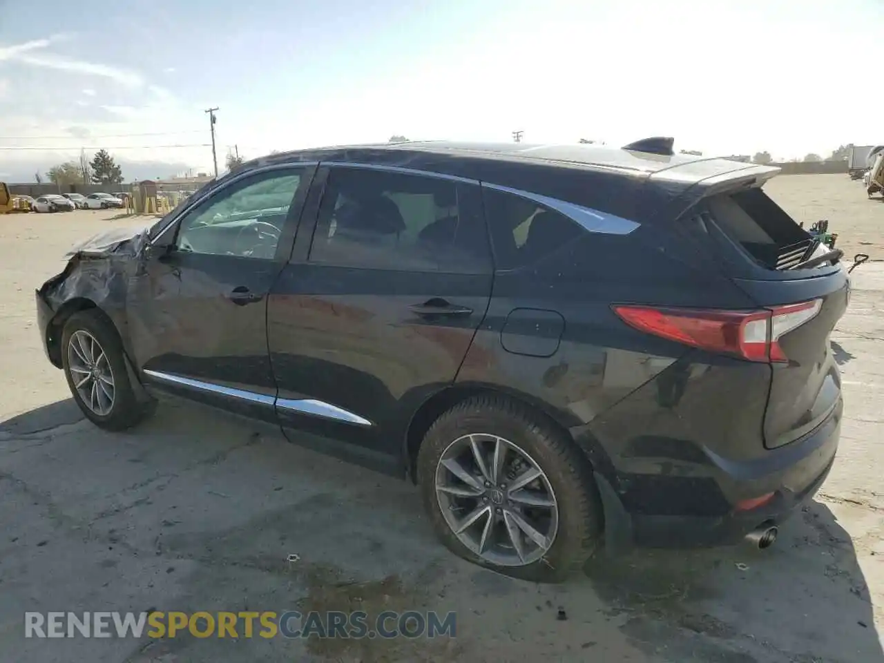 2 fotografías del automóvil dañado 5J8TC1H50KL008726 ACURA RDX 2019