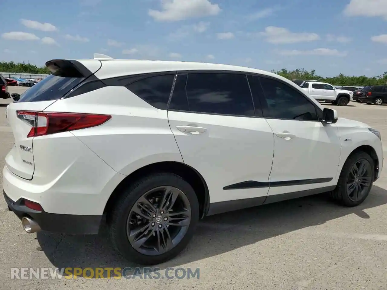 3 fotografías del automóvil dañado 5J8TC2H64KL014320 ACURA RDX 2019