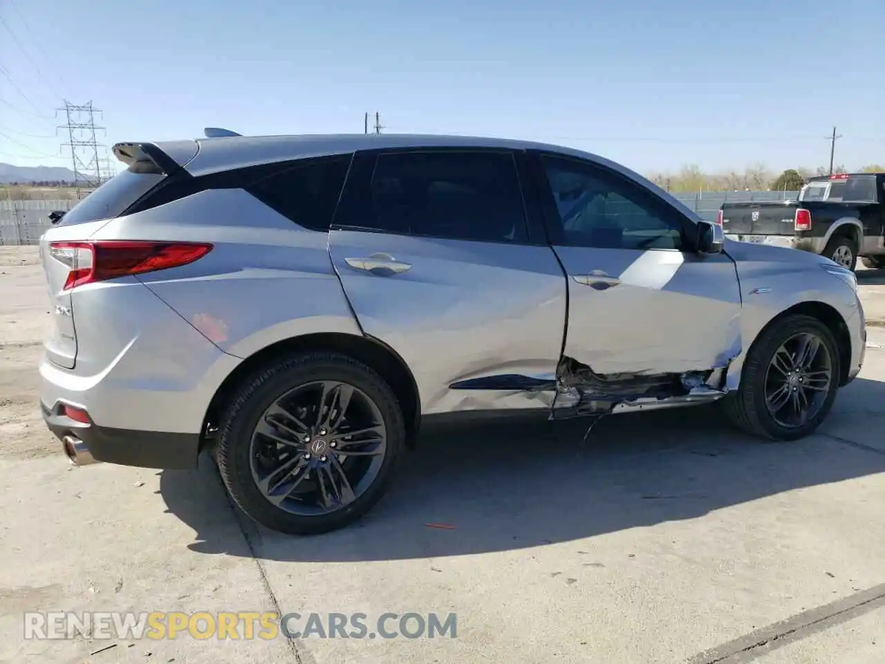 3 fotografías del automóvil dañado 5J8TC2H69KL025670 ACURA RDX 2019