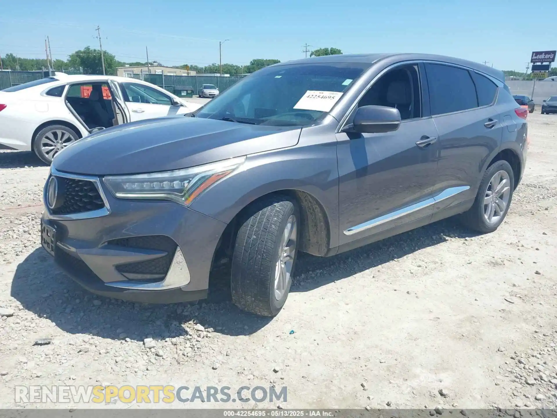 2 fotografías del automóvil dañado 5J8TC2H74KL027397 ACURA RDX 2019