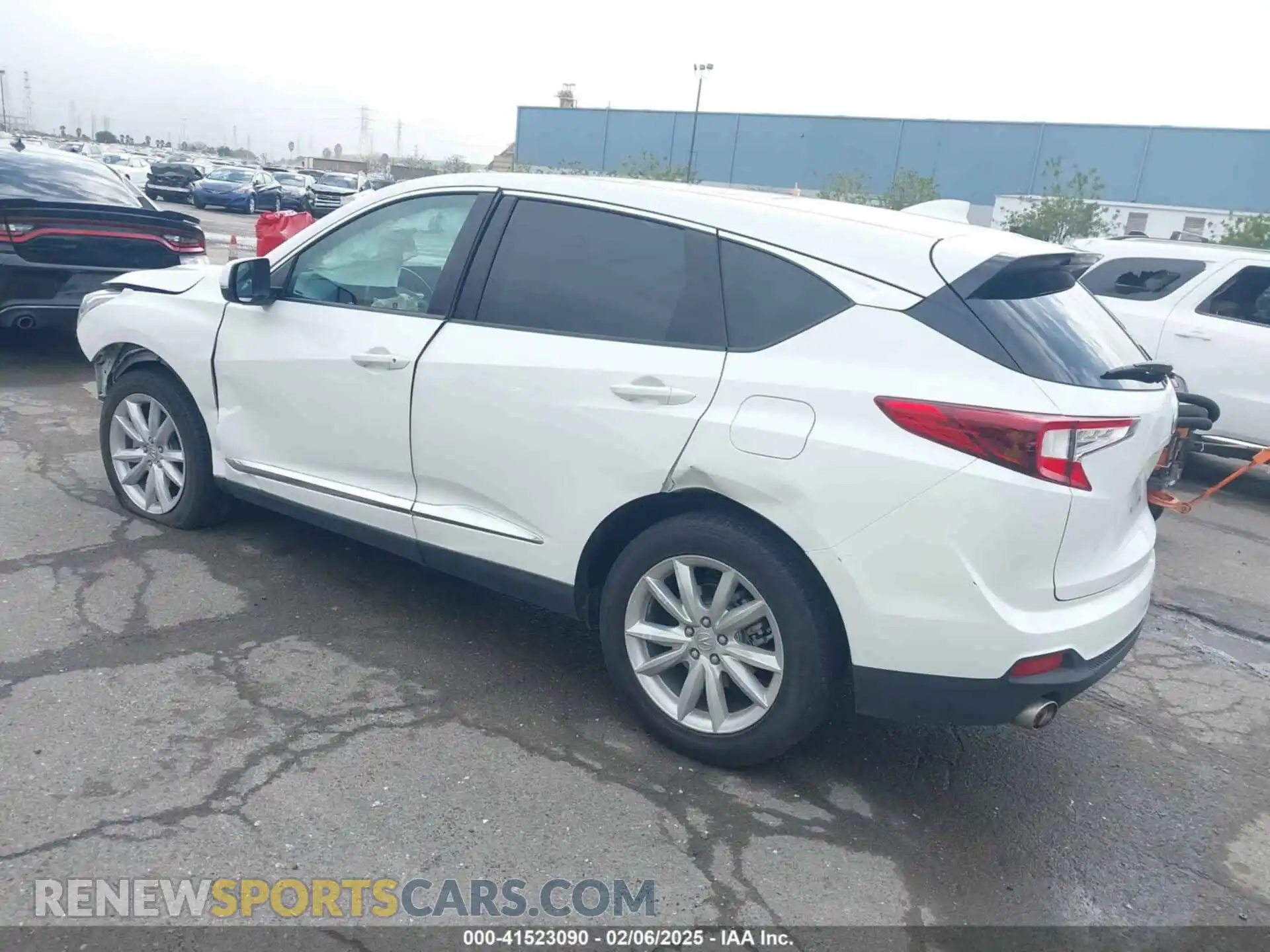3 fotografías del automóvil dañado 5J8TC1H31LL010095 ACURA RDX 2020