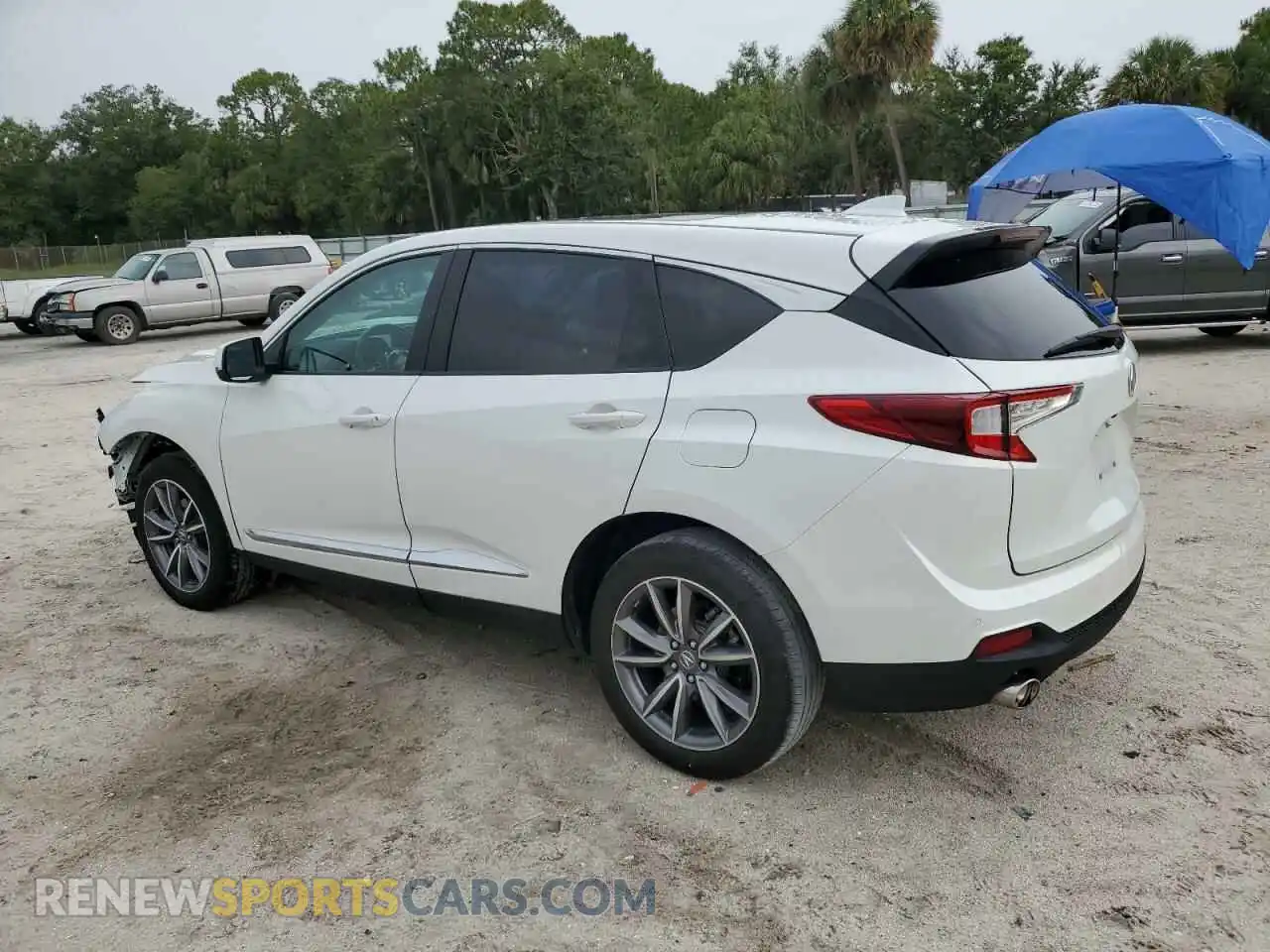 2 fotografías del automóvil dañado 5J8TC1H54LL021898 ACURA RDX 2020