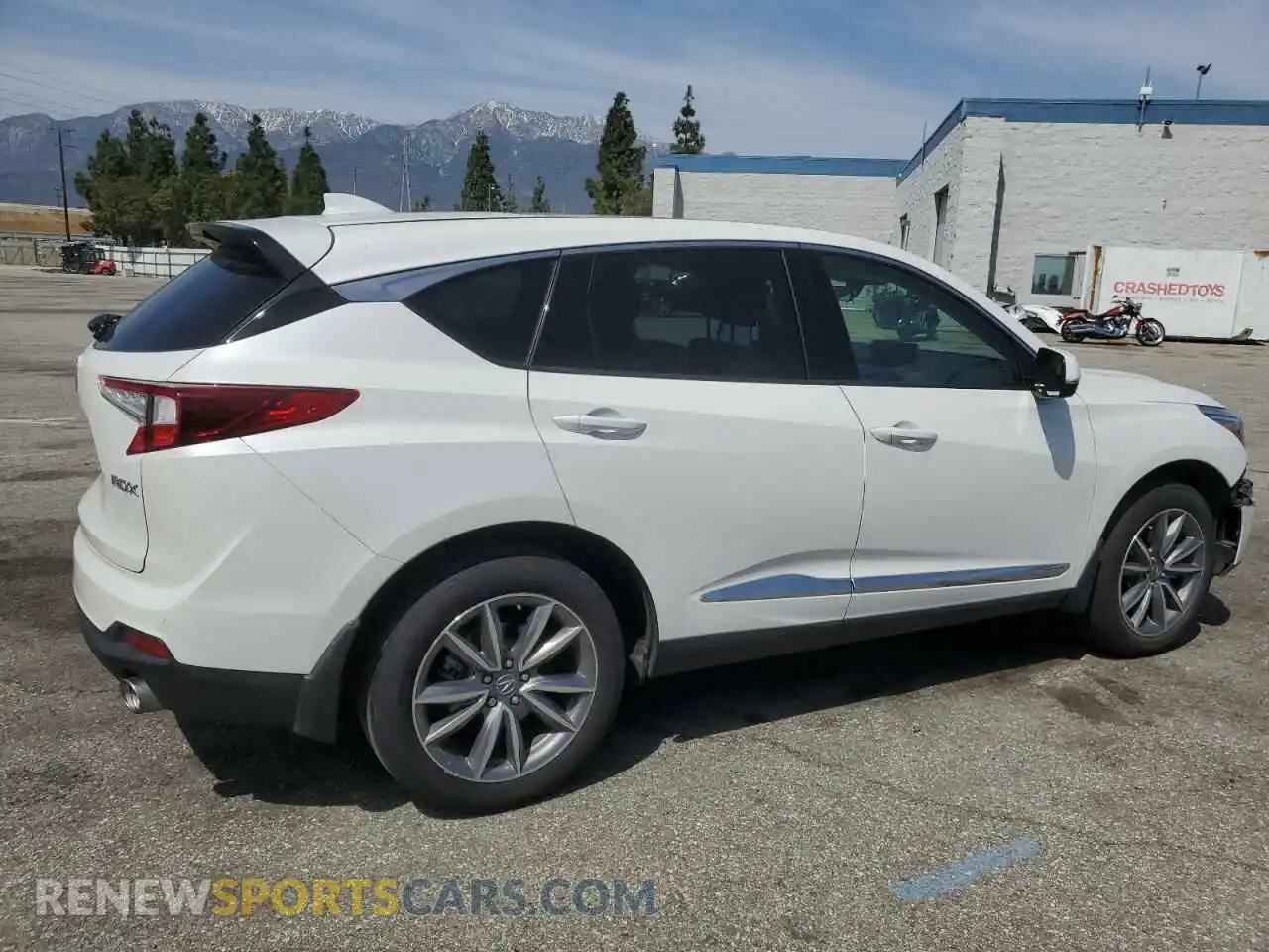 3 Photograph of a damaged car 5J8TC1H56LL006206 ACURA RDX 2020