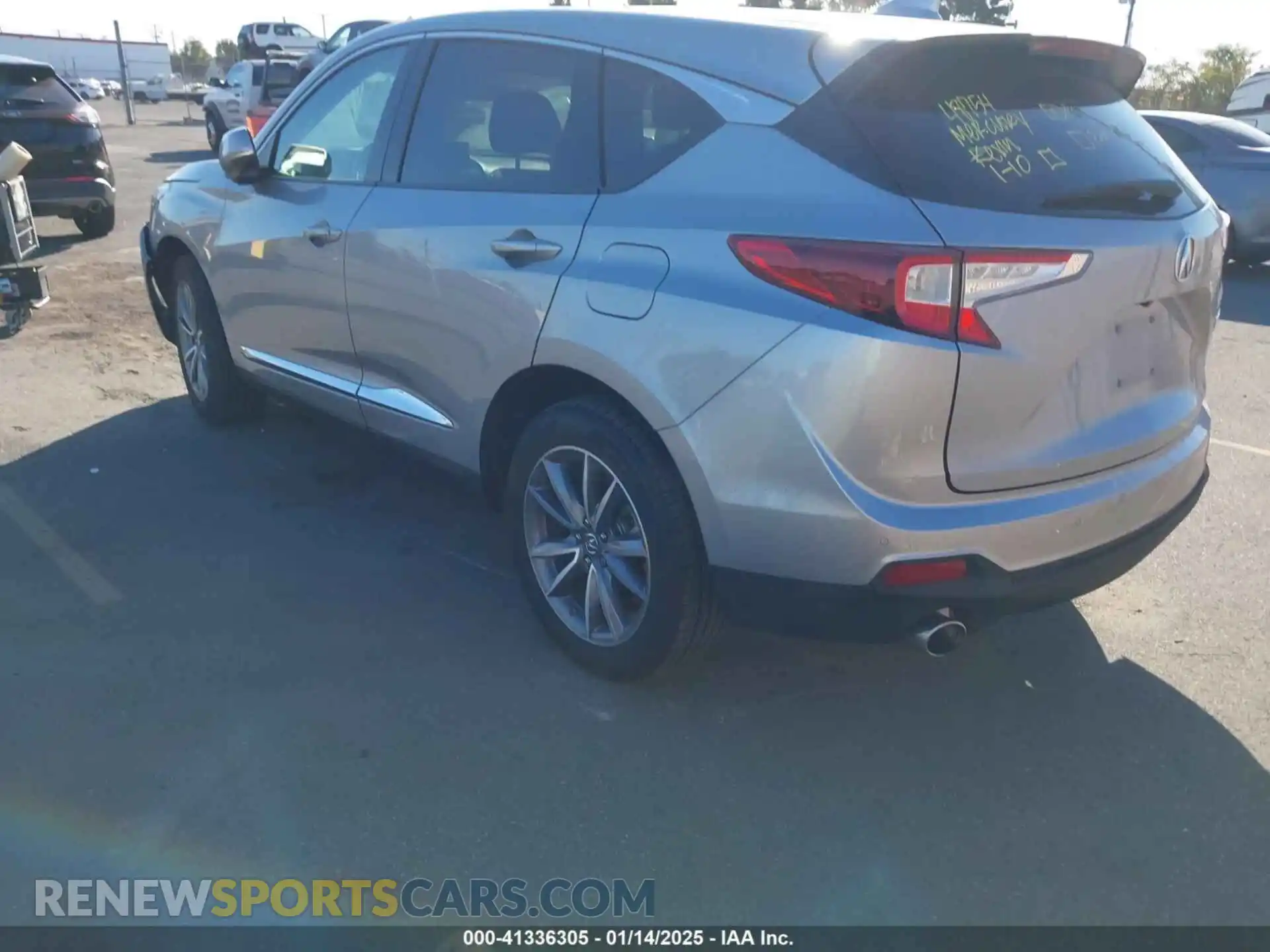 3 Photograph of a damaged car 5J8TC1H58LL008054 ACURA RDX 2020