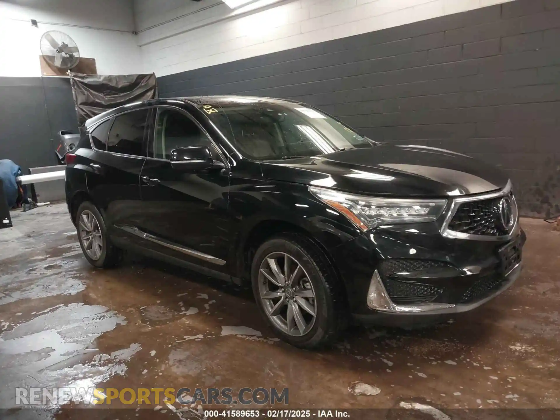 1 Photograph of a damaged car 5J8TC2H50LL010306 ACURA RDX 2020