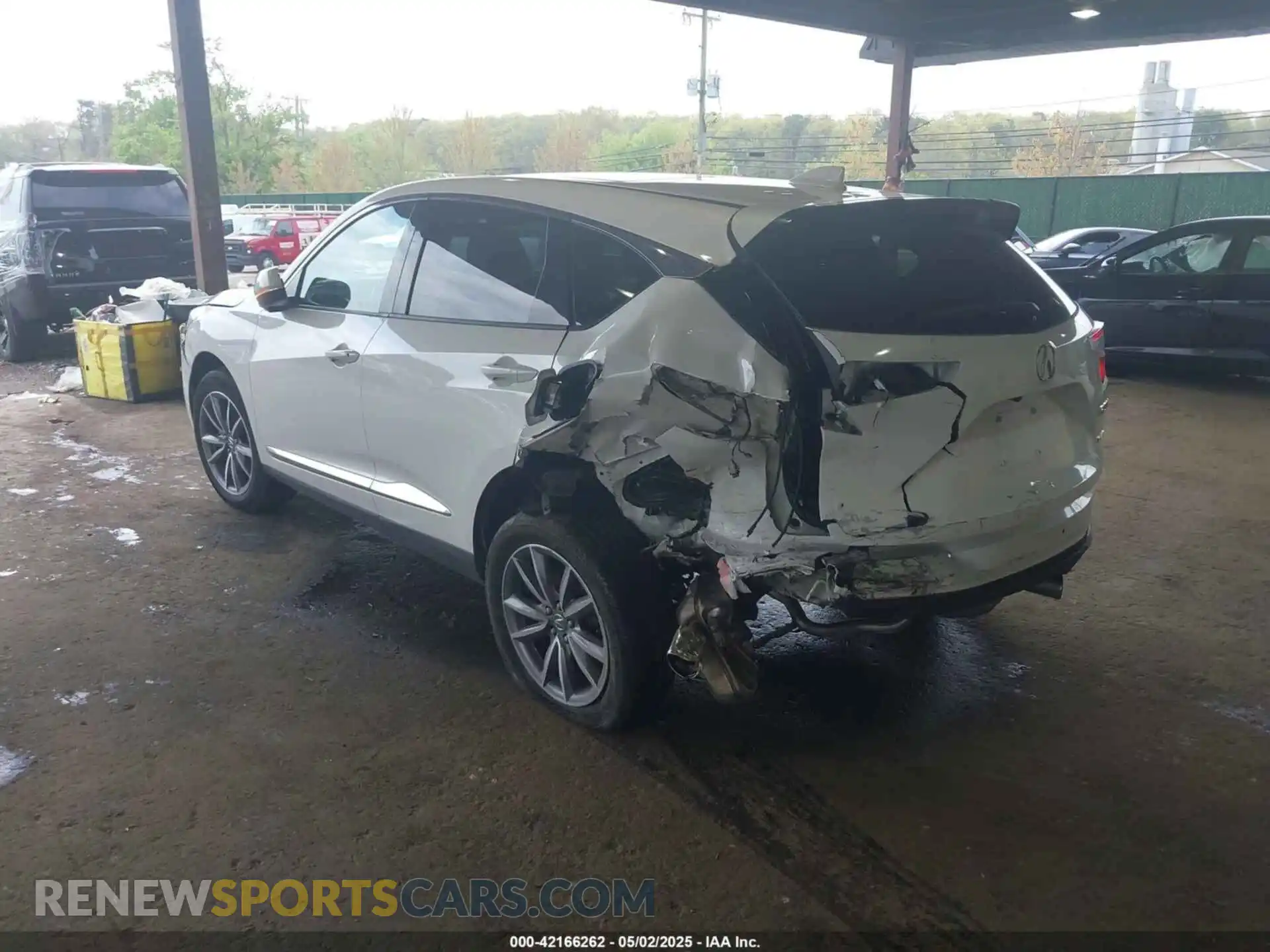 3 Photograph of a damaged car 5J8TC2H5XLL011379 ACURA RDX 2020