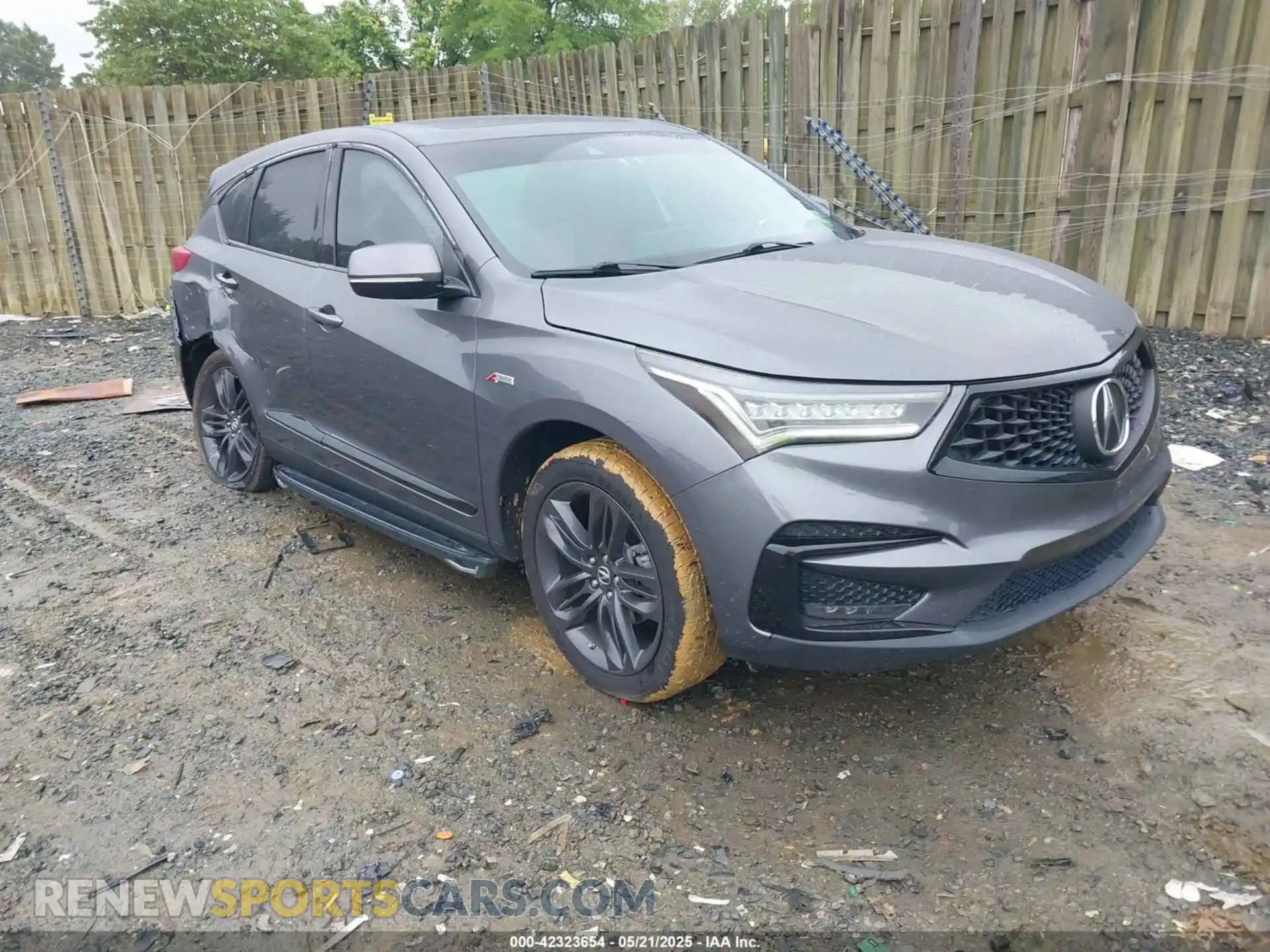 1 Photograph of a damaged car 5J8TC2H65LL035338 ACURA RDX 2020
