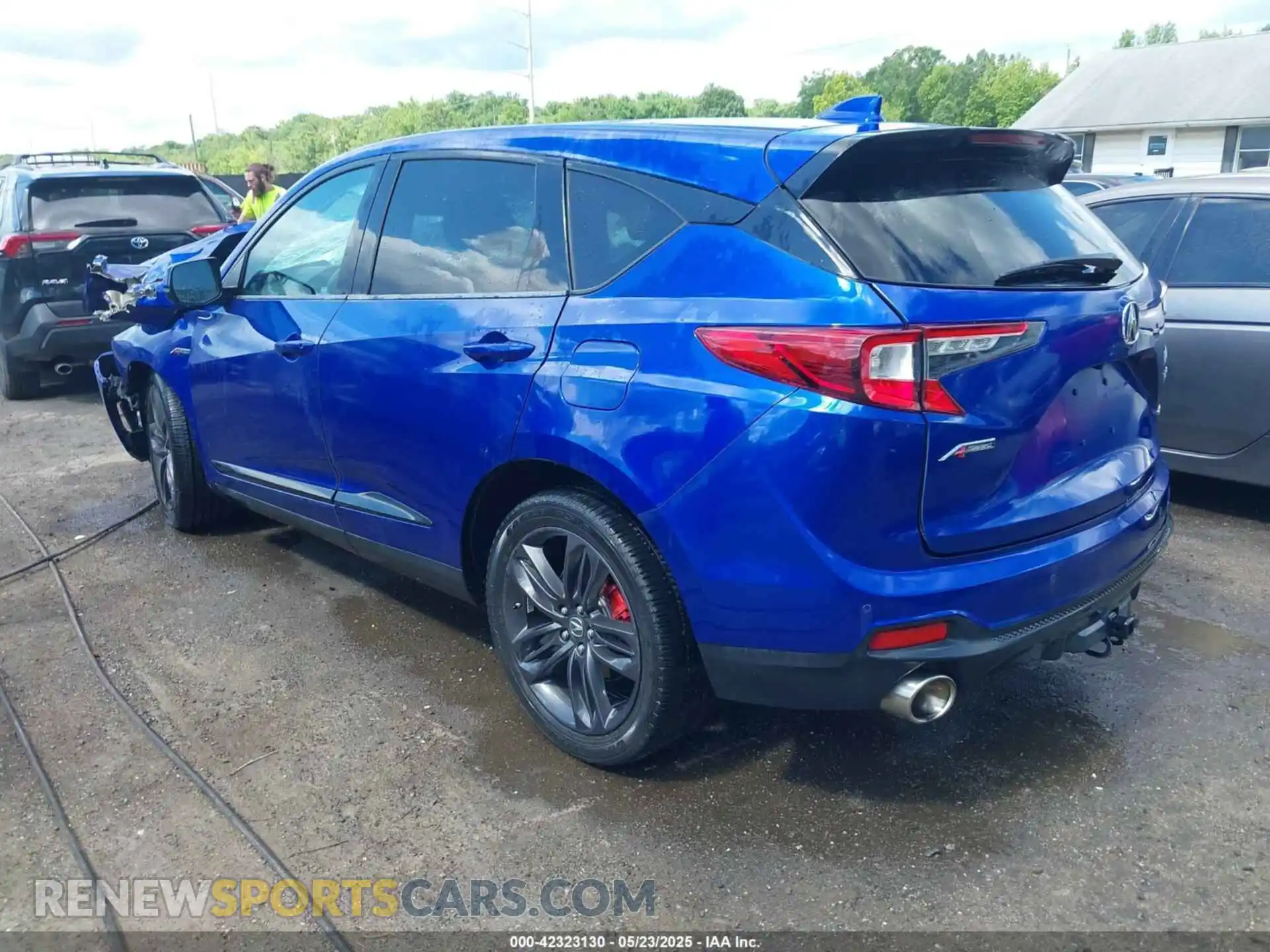3 Photograph of a damaged car 5J8TC2H68LL037763 ACURA RDX 2020