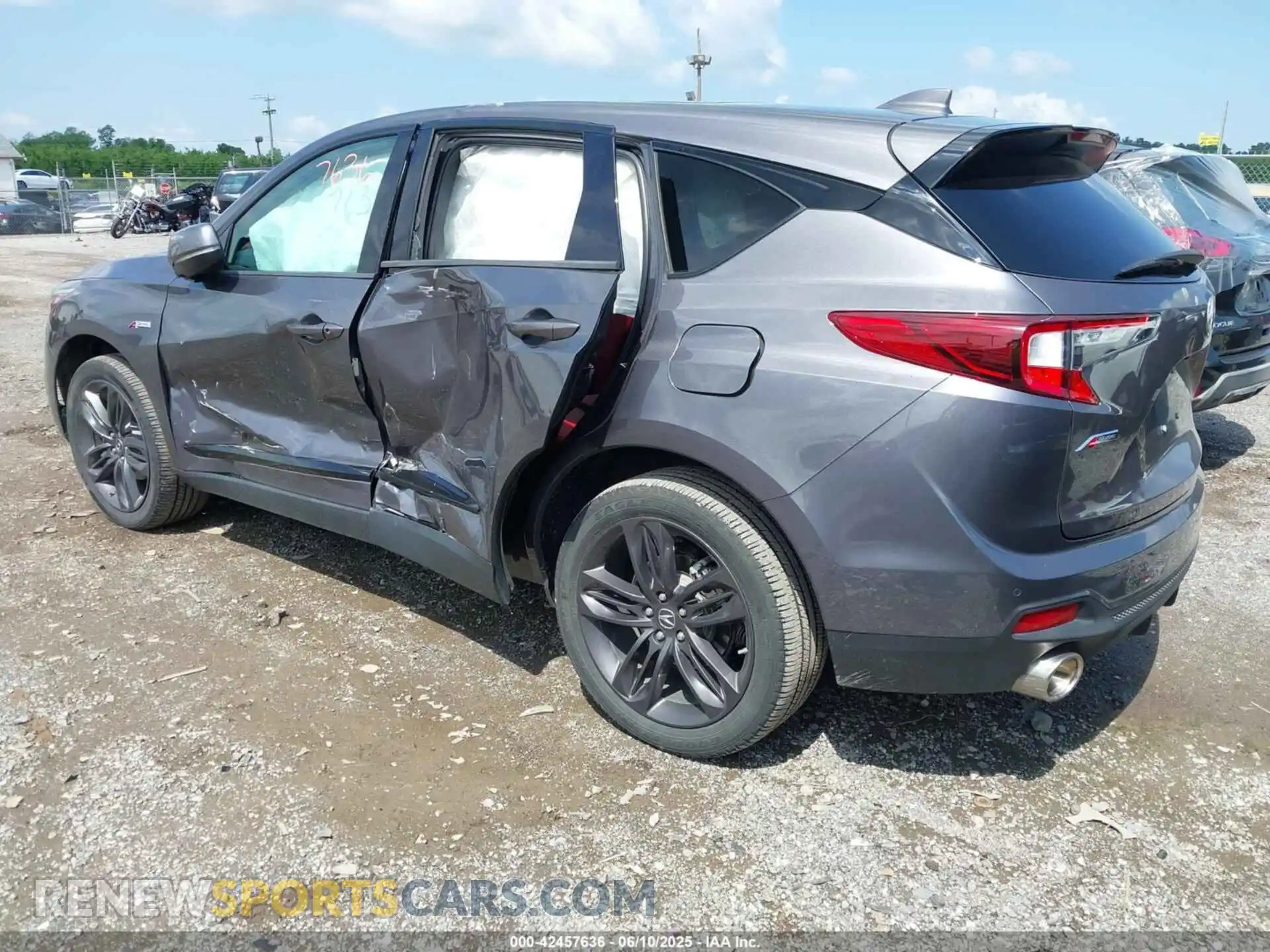 3 fotografías del automóvil dañado 5J8TC2H6XLL040065 ACURA RDX 2020