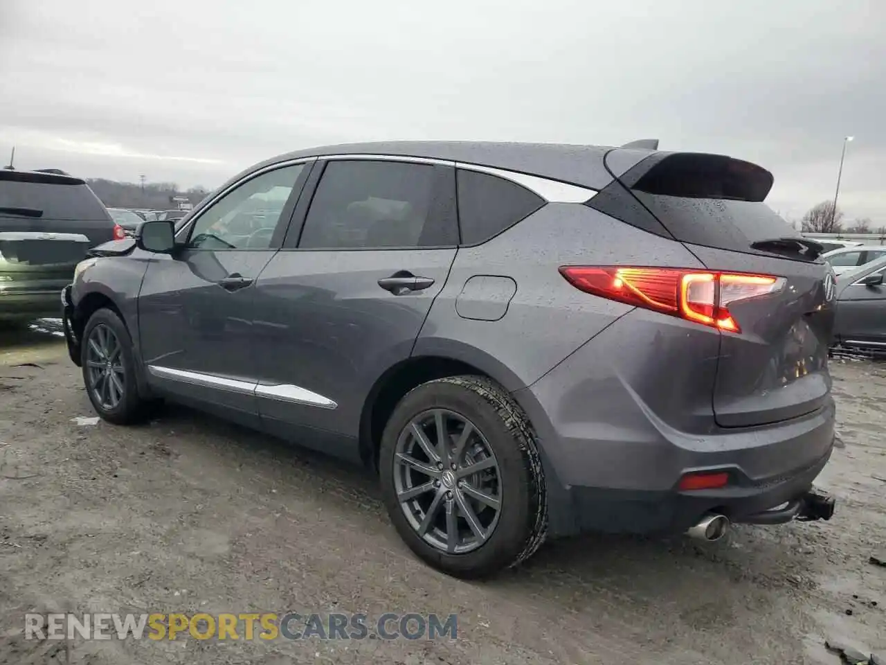 2 Photograph of a damaged car 5J8TC2H72LL022037 ACURA RDX 2020