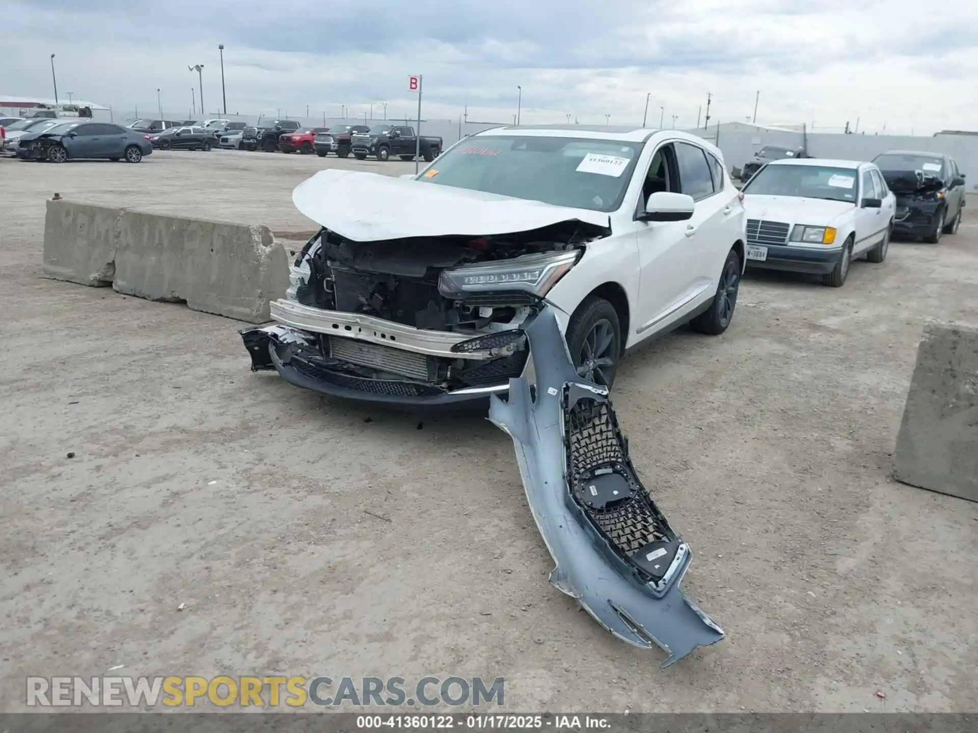 2 Photograph of a damaged car 5J8TC1H32ML013671 ACURA RDX 2021