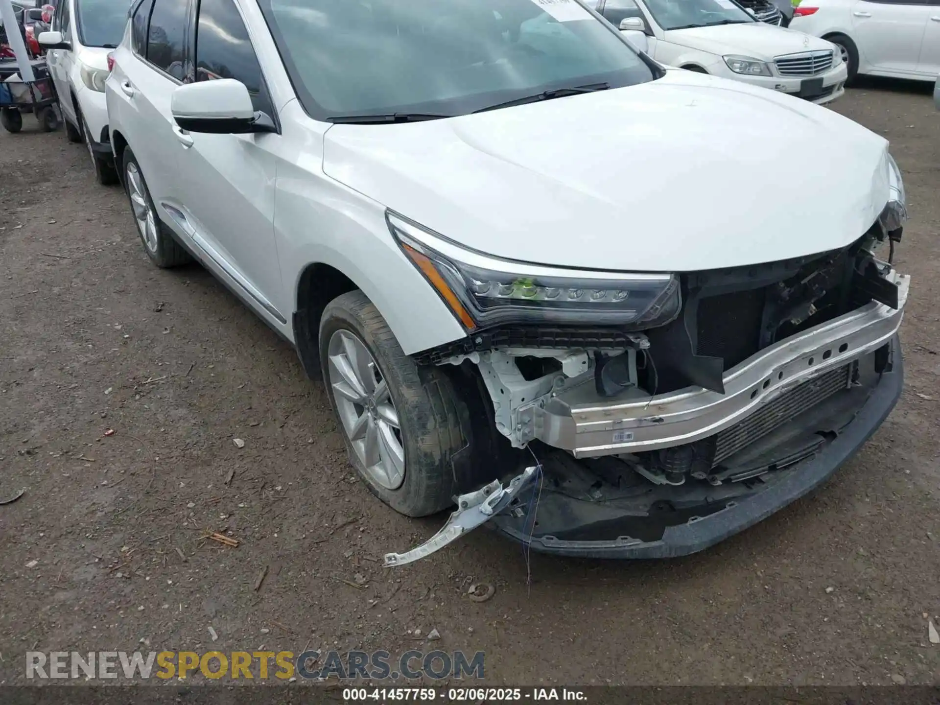 1 Photograph of a damaged car 5J8TC1H33ML005921 ACURA RDX 2021