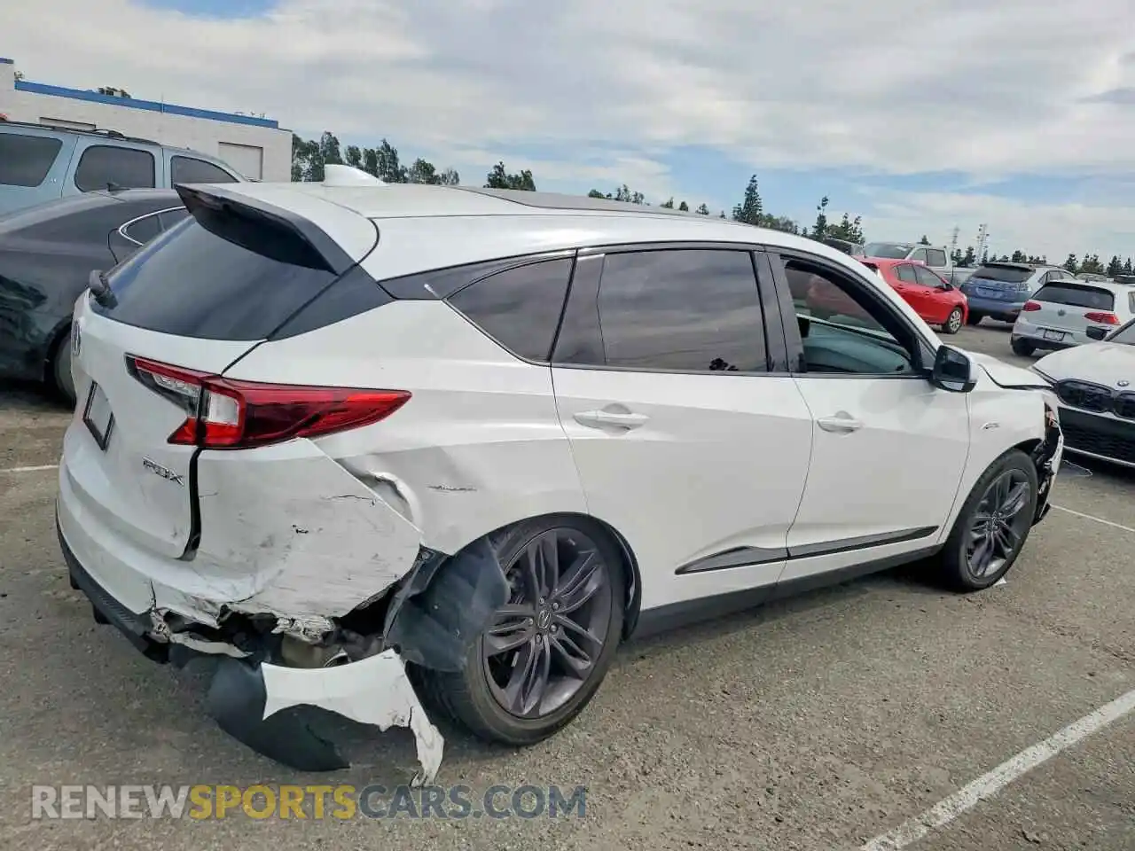3 Photograph of a damaged car 5J8TC1H65ML009107 ACURA RDX 2021