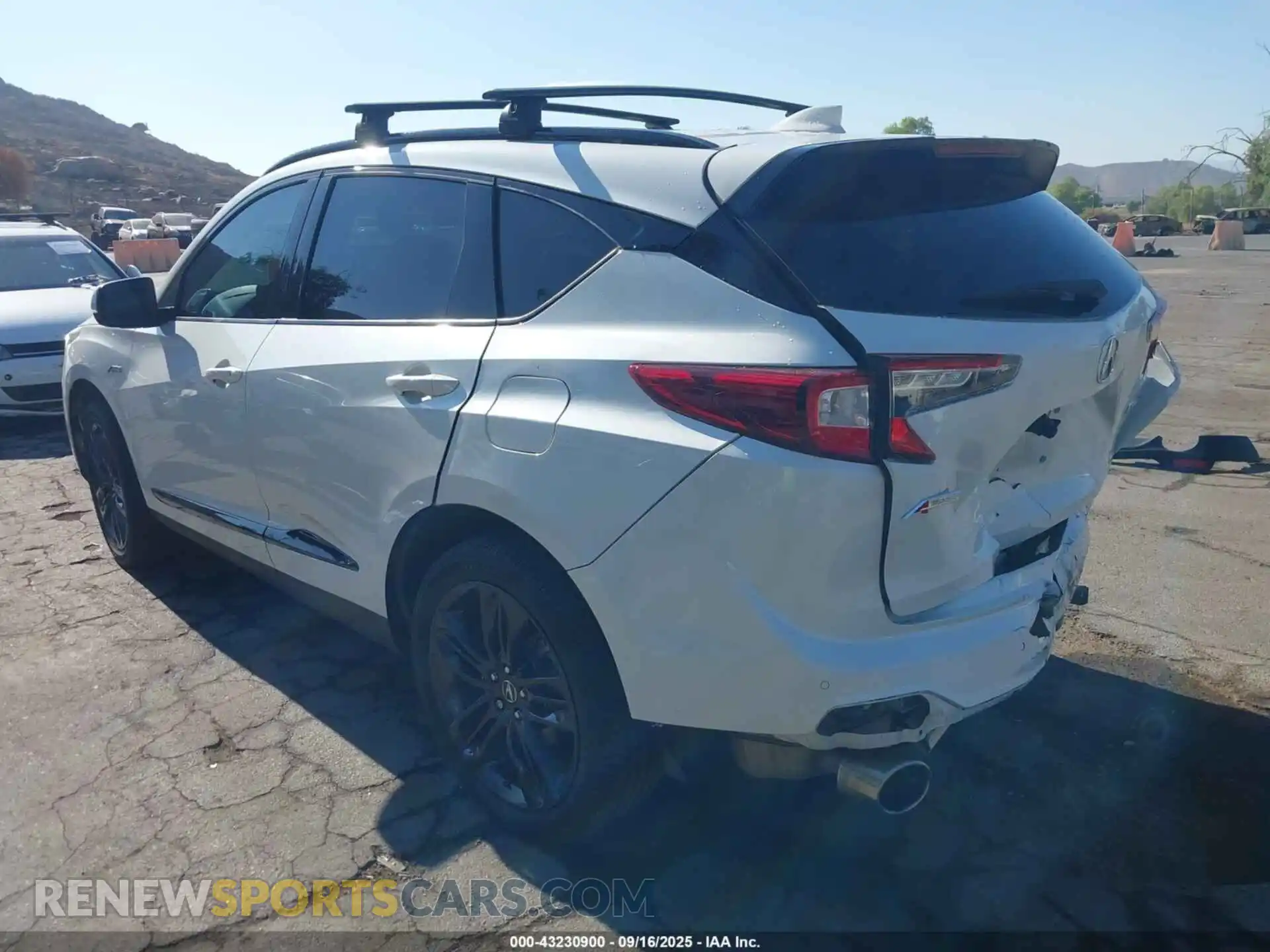 3 Photograph of a damaged car 5J8TC1H65ML009222 ACURA RDX 2021