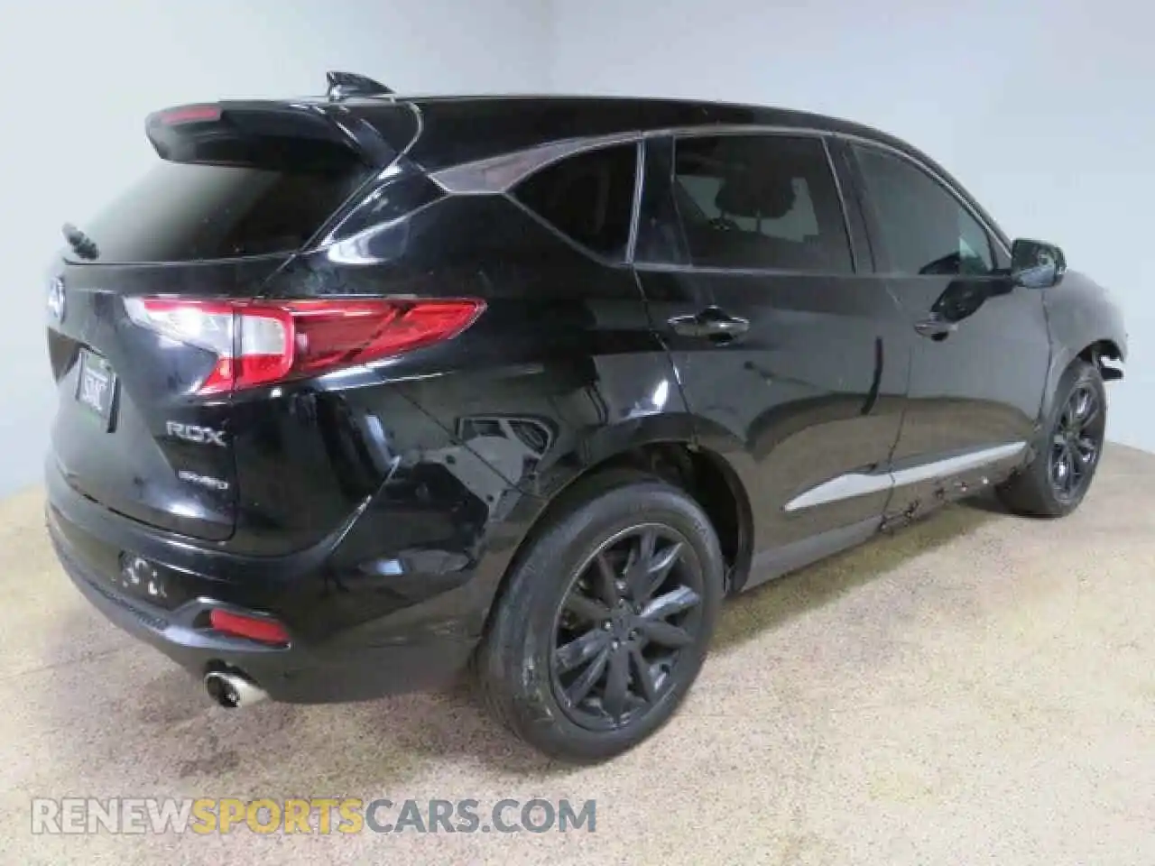 3 Photograph of a damaged car 5J8TC2H32ML005365 ACURA RDX 2021