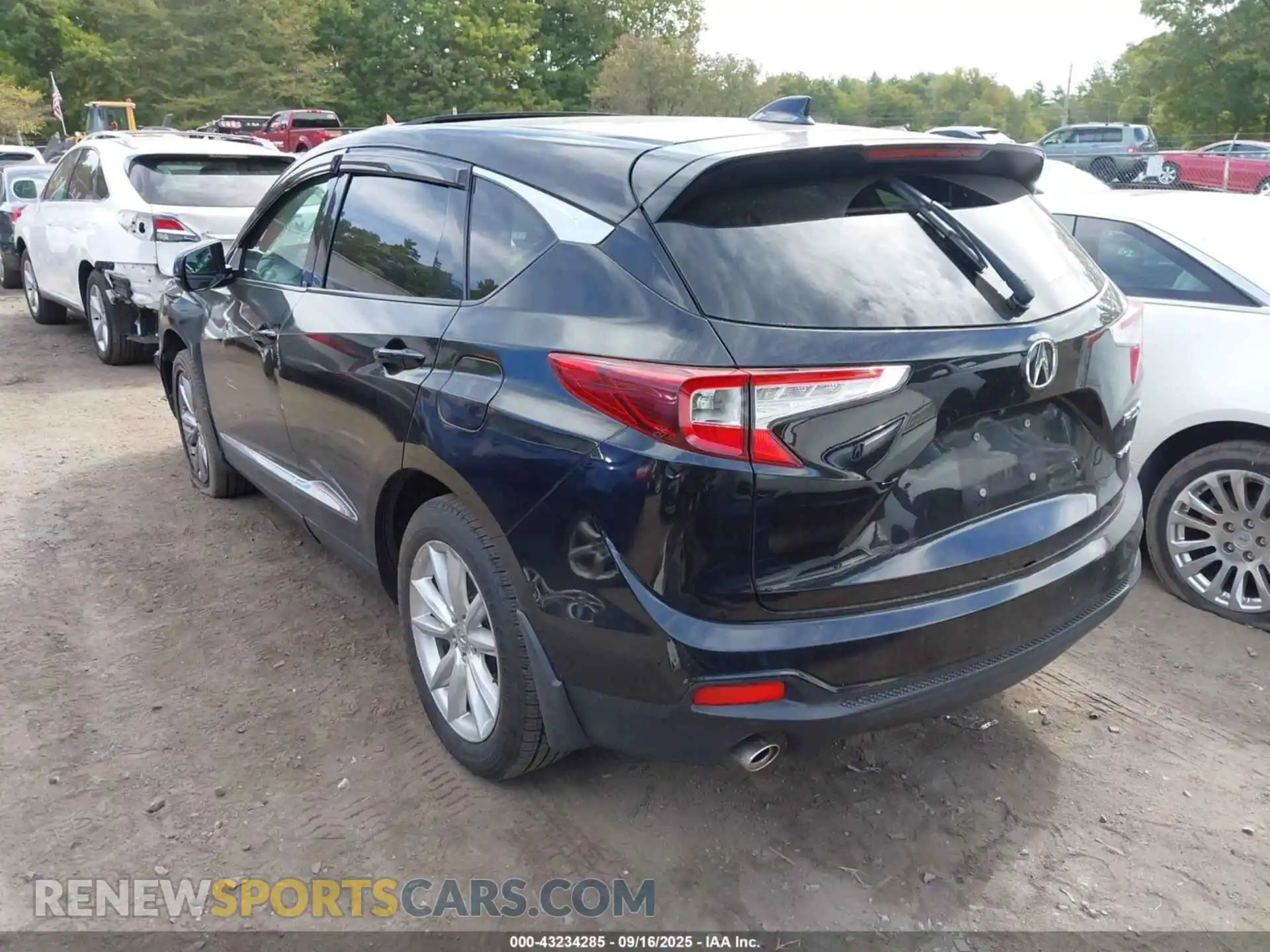 3 Photograph of a damaged car 5J8TC2H52ML808114 ACURA RDX 2021