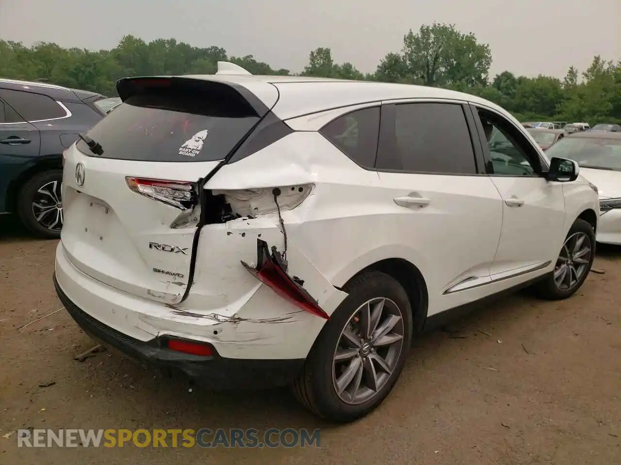 3 Photograph of a damaged car 5J8TC2H53ML016585 ACURA RDX 2021