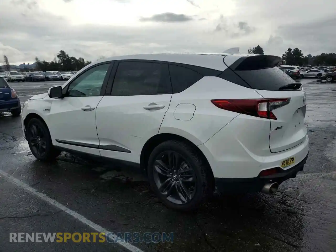 2 Photograph of a damaged car 5J8TC2H60ML010963 ACURA RDX 2021