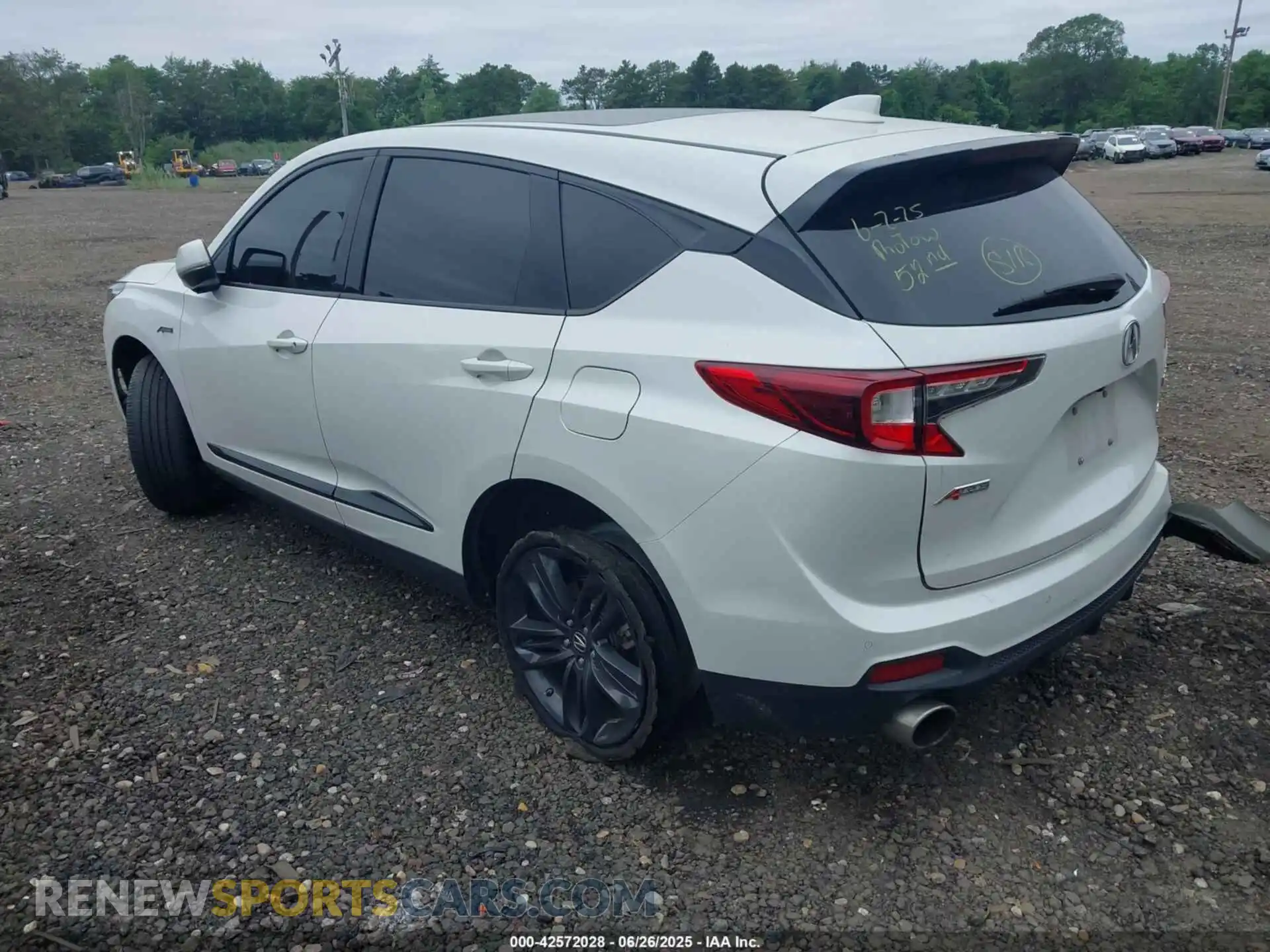 3 Photograph of a damaged car 5J8TC2H60ML039279 ACURA RDX 2021