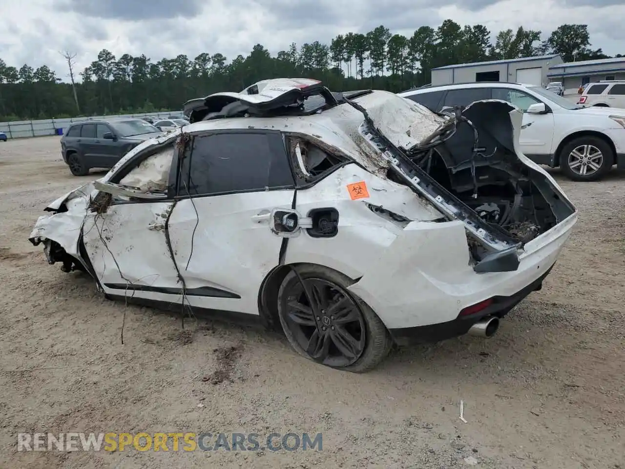 2 Photograph of a damaged car 5J8TC2H63ML040409 ACURA RDX 2021