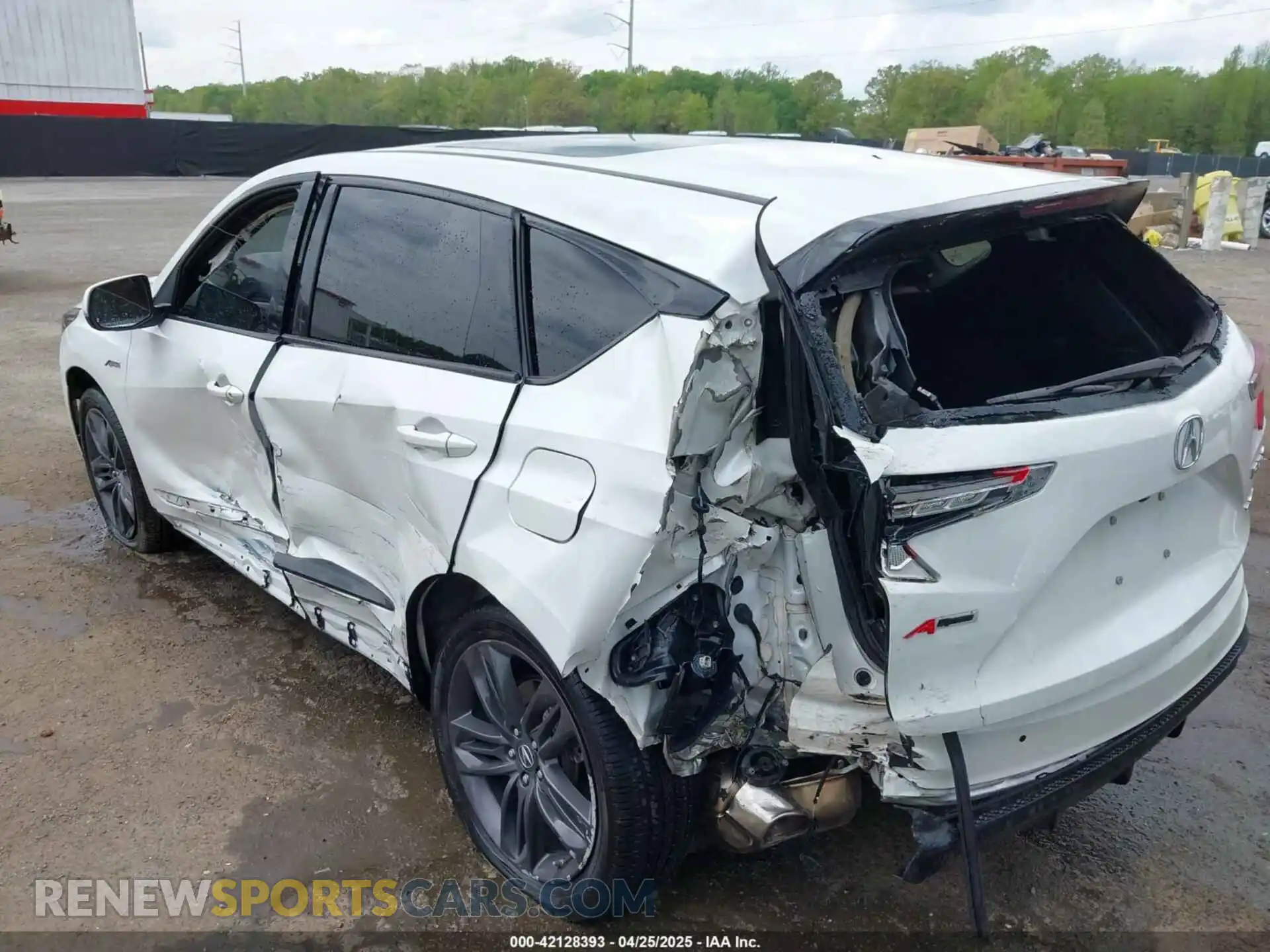 3 Photograph of a damaged car 5J8TC2H63ML048400 ACURA RDX 2021