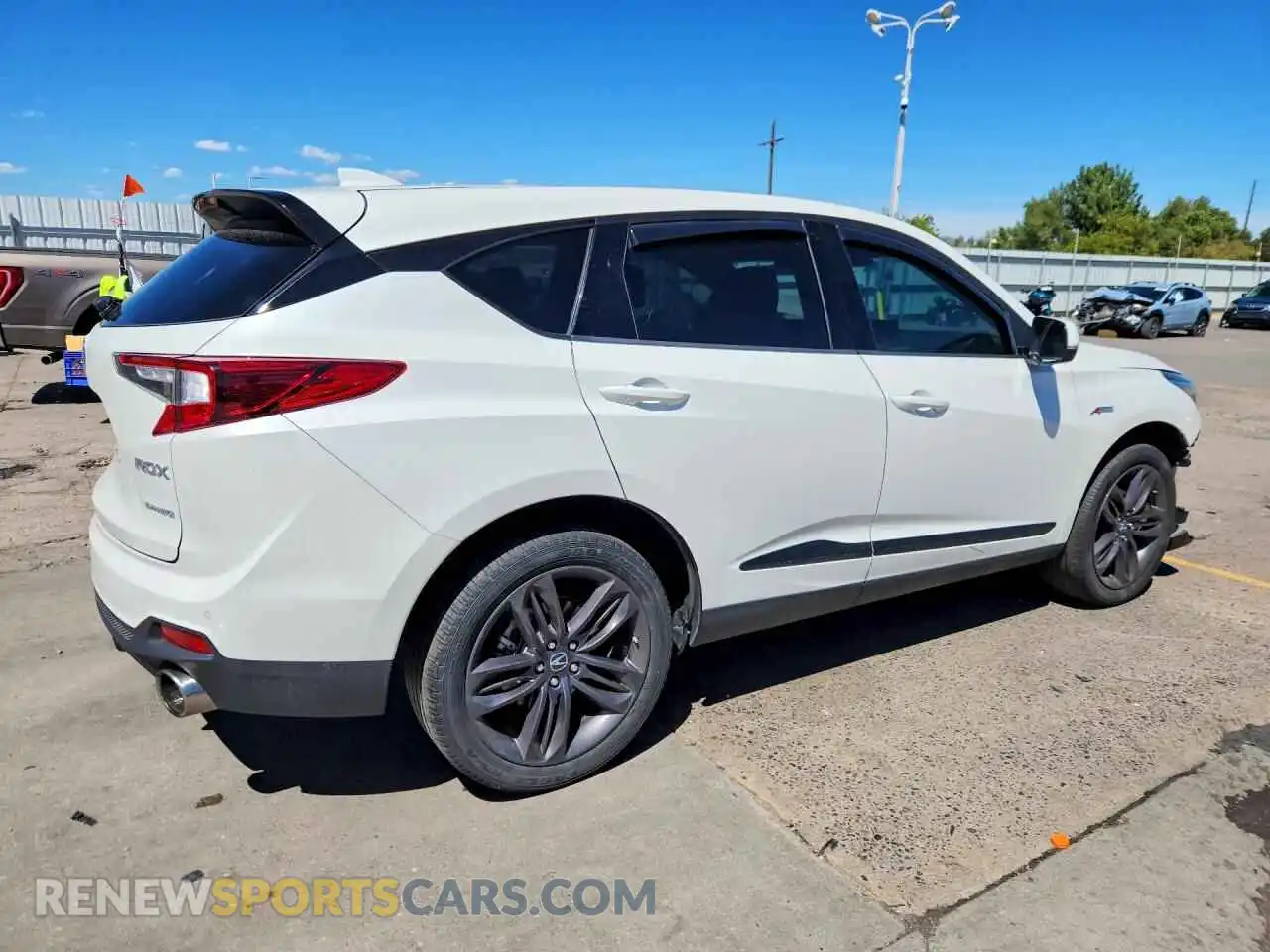 3 Photograph of a damaged car 5J8TC2H66ML002690 ACURA RDX 2021