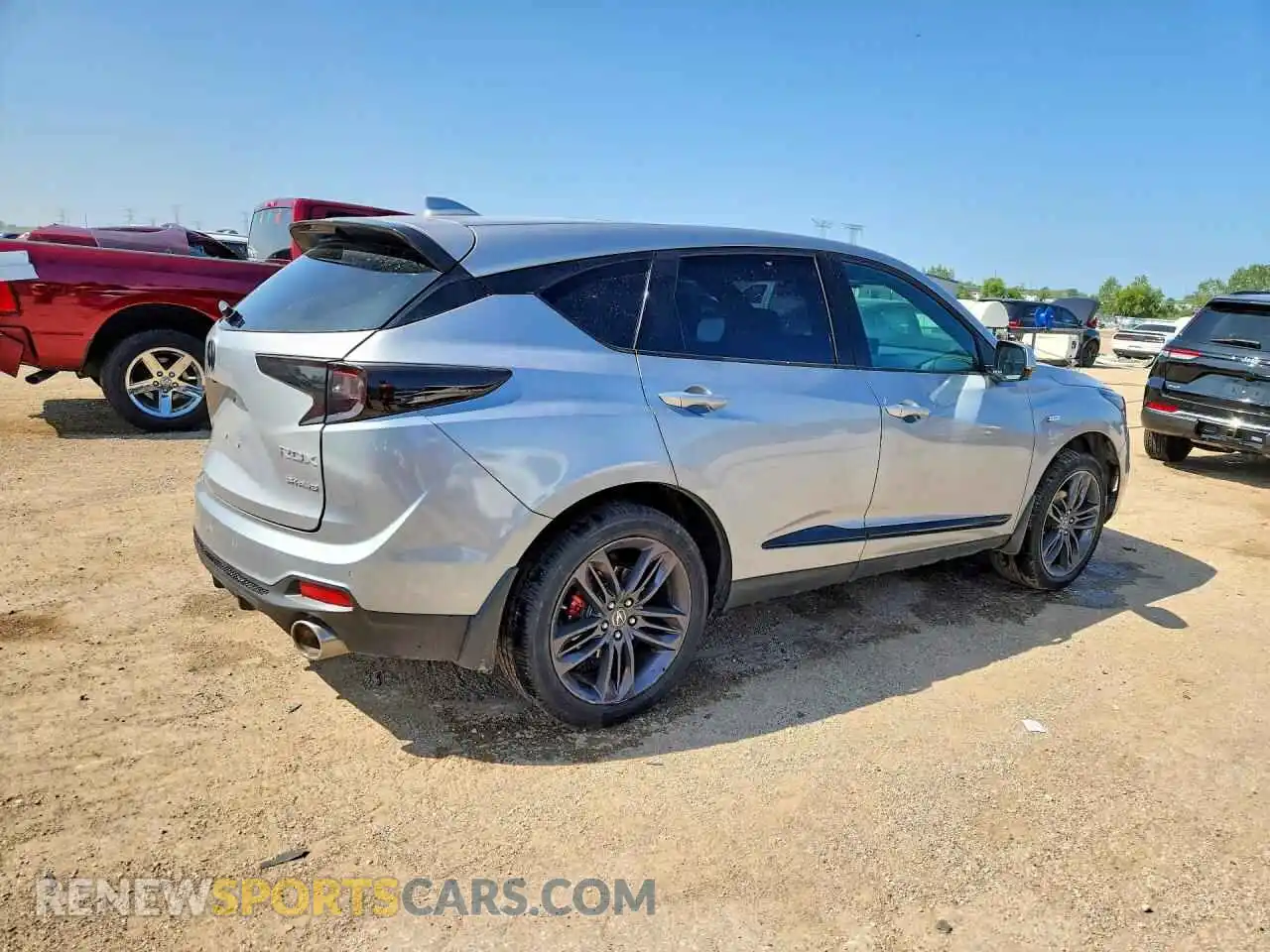 3 Photograph of a damaged car 5J8TC2H68ML044360 ACURA RDX 2021