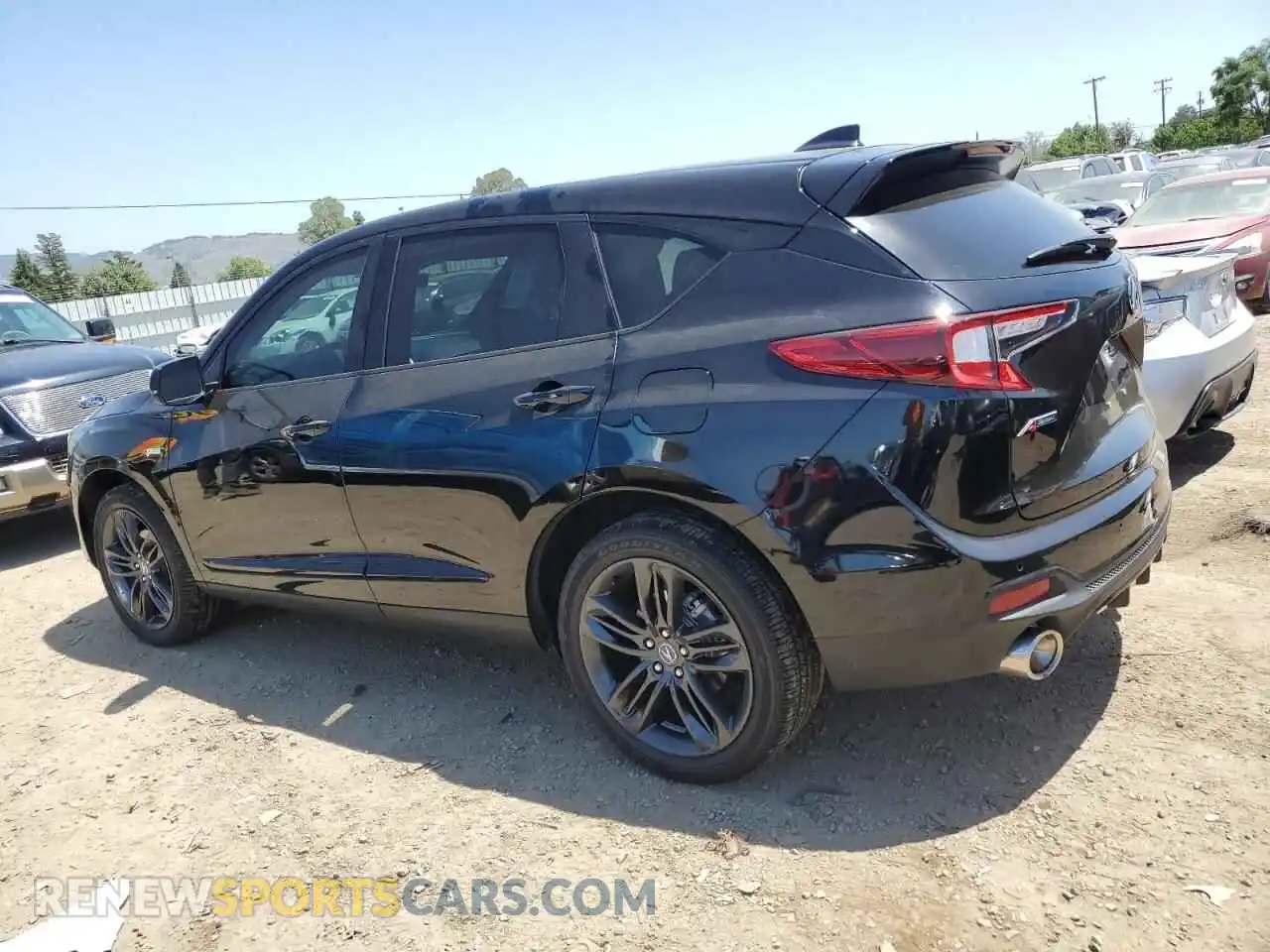 2 Photograph of a damaged car 5J8TC2H65NL018333 ACURA RDX 2022