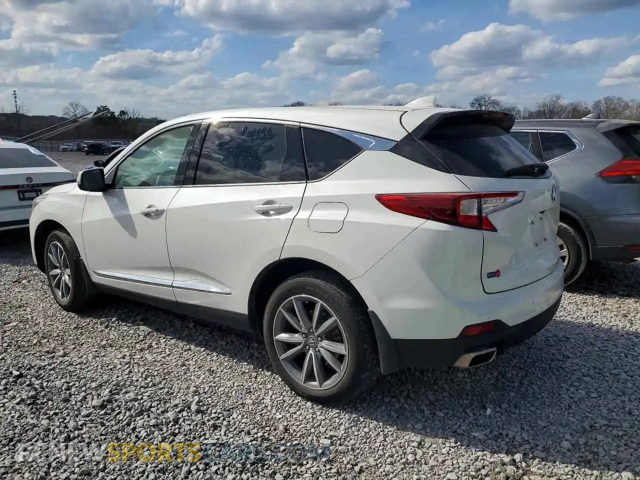 2 fotografías del automóvil dañado 5J8TC1H55PL006137 ACURA RDX 2023