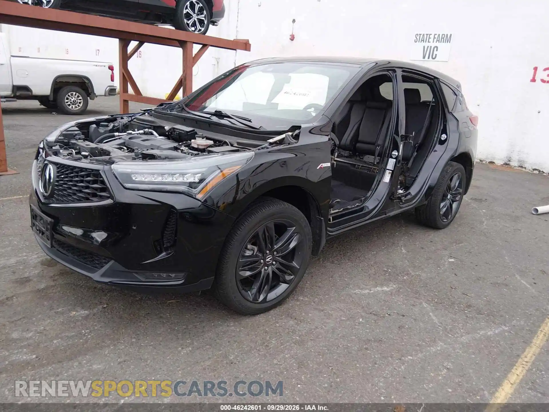 2 Photograph of a damaged car 5J8TC2H6XPL001692 ACURA RDX 2023