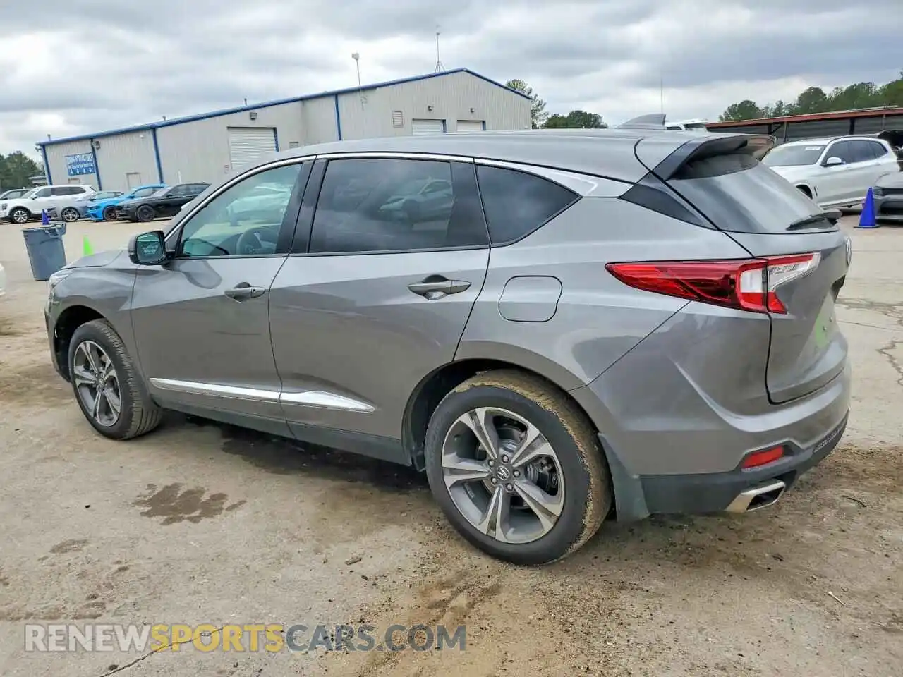 2 fotografías del automóvil dañado 5J8TC2H5XSL010263 ACURA RDX 2025