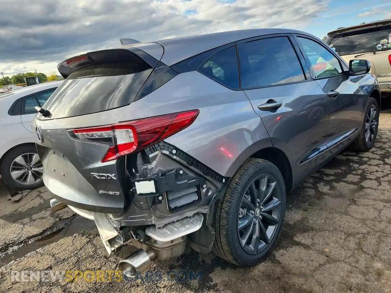 3 fotografías del automóvil dañado 5J8TC2H64TL000175 ACURA RDX 2026