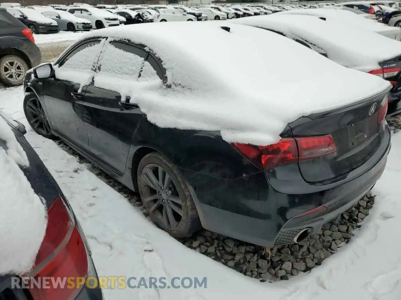 2 fotografías del automóvil dañado 19UUB2F63KA000057 ACURA TLX 2019
