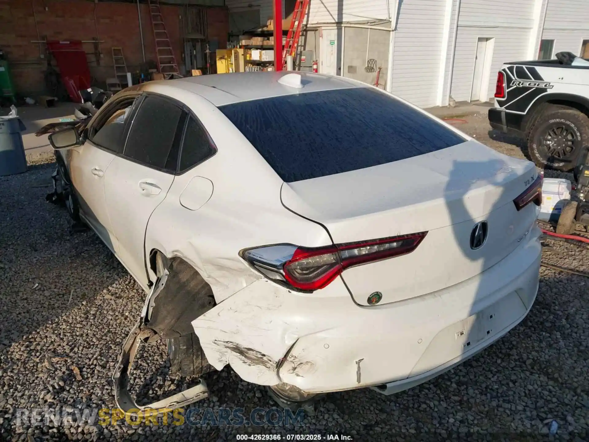 3 Photograph of a damaged car 19UUB6F42MA004609 ACURA TLX 2021