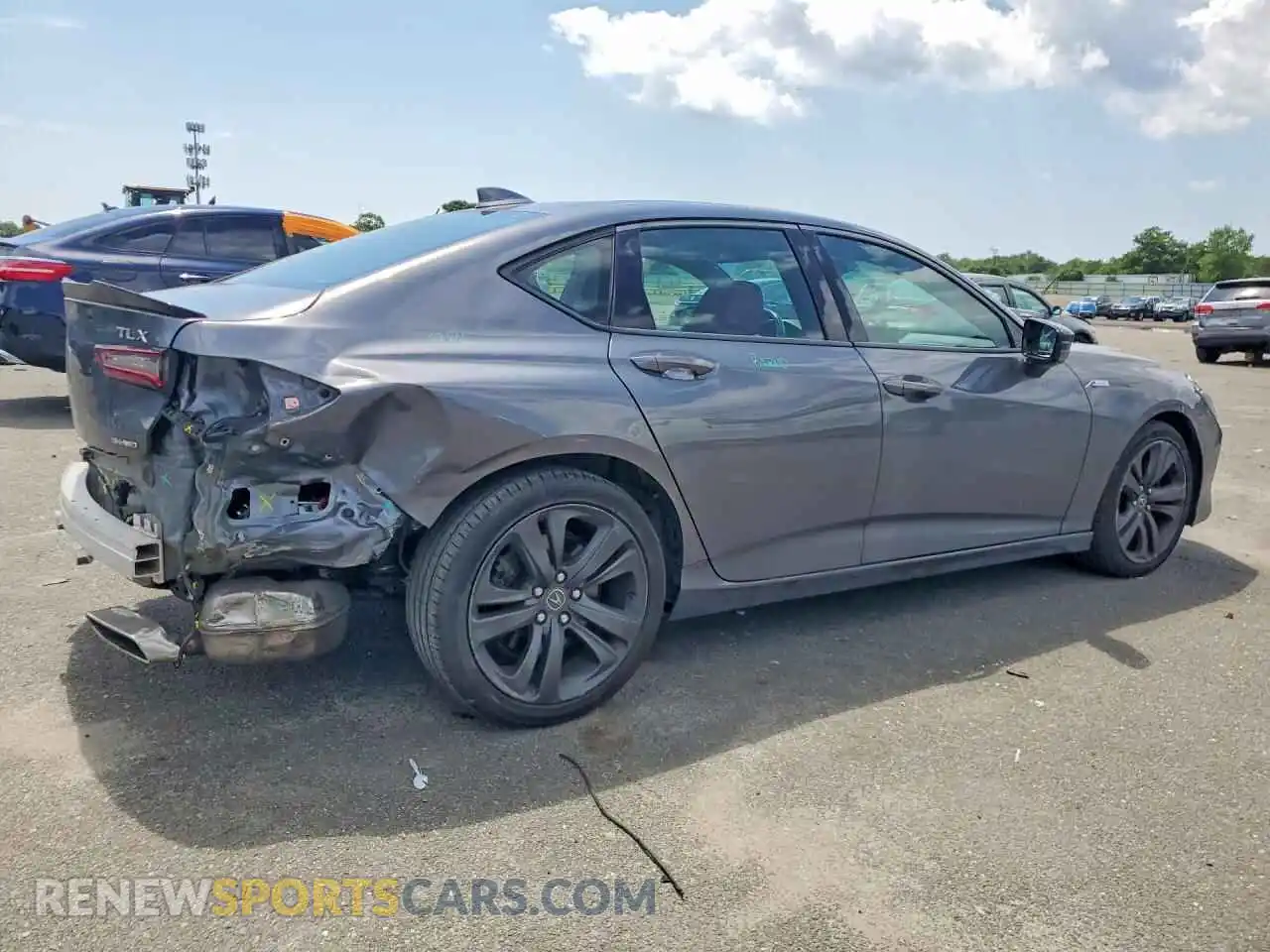 3 Фотография поврежденного автомобиля 19UUB6F52NA002627 ACURA TLX 2022