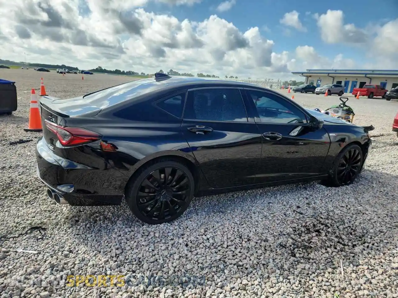 3 Фотография поврежденного автомобиля 19UUB7F01NA001124 ACURA TLX 2022