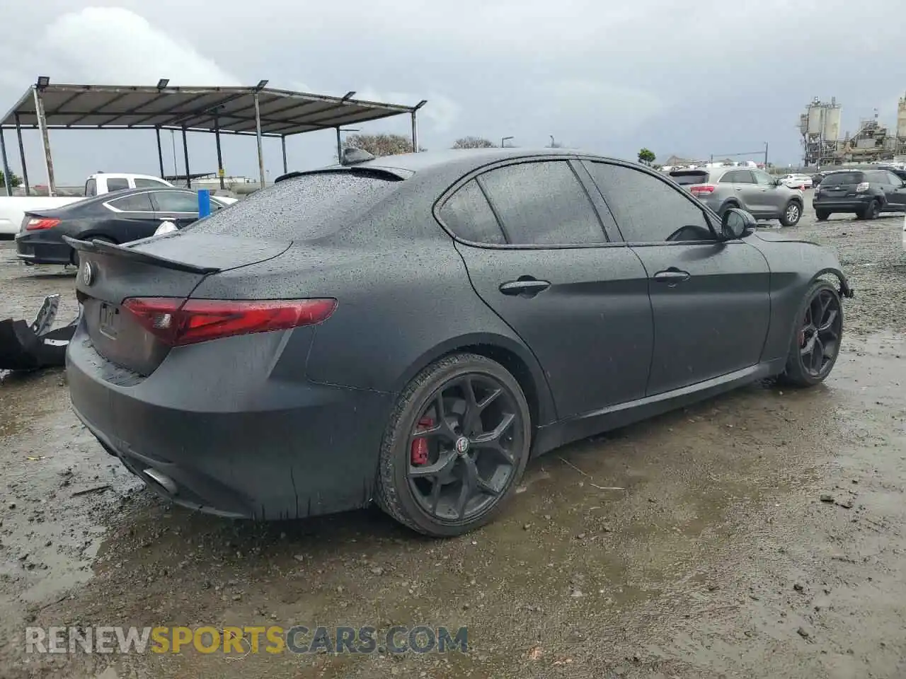 3 Фотография поврежденного автомобиля ZARFAMAN4K7606393 ALFA ROMEO GIULIA 2019
