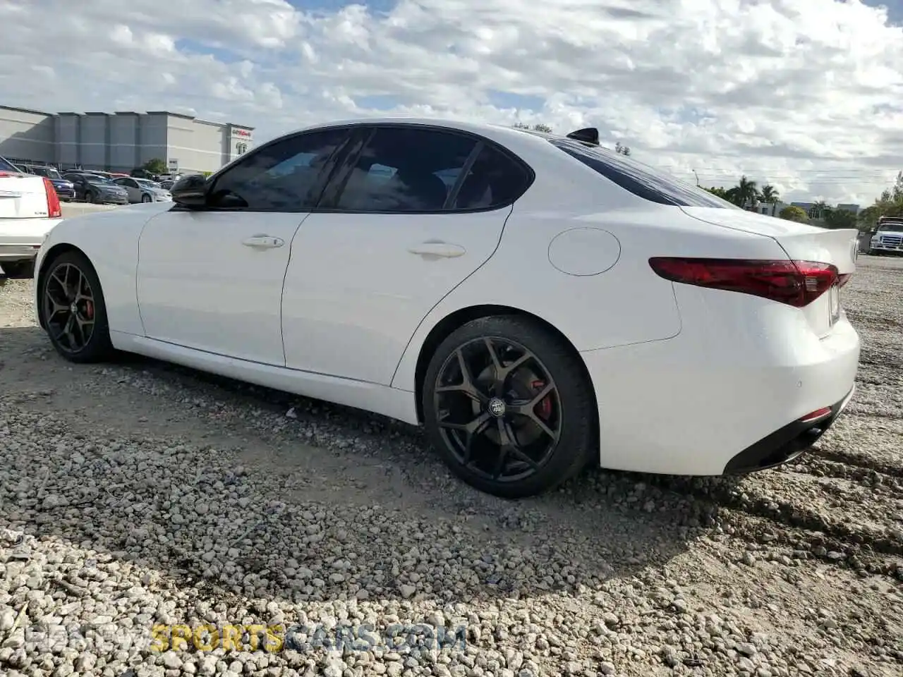 2 Photograph of a damaged car ZARFAMAN8L7631587 ALFA ROMEO GIULIA 2020