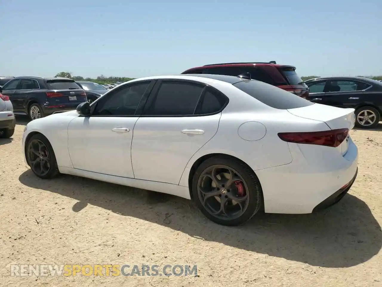 2 Photograph of a damaged car ZARFAMBN5L7626345 ALFA ROMEO GIULIA 2020