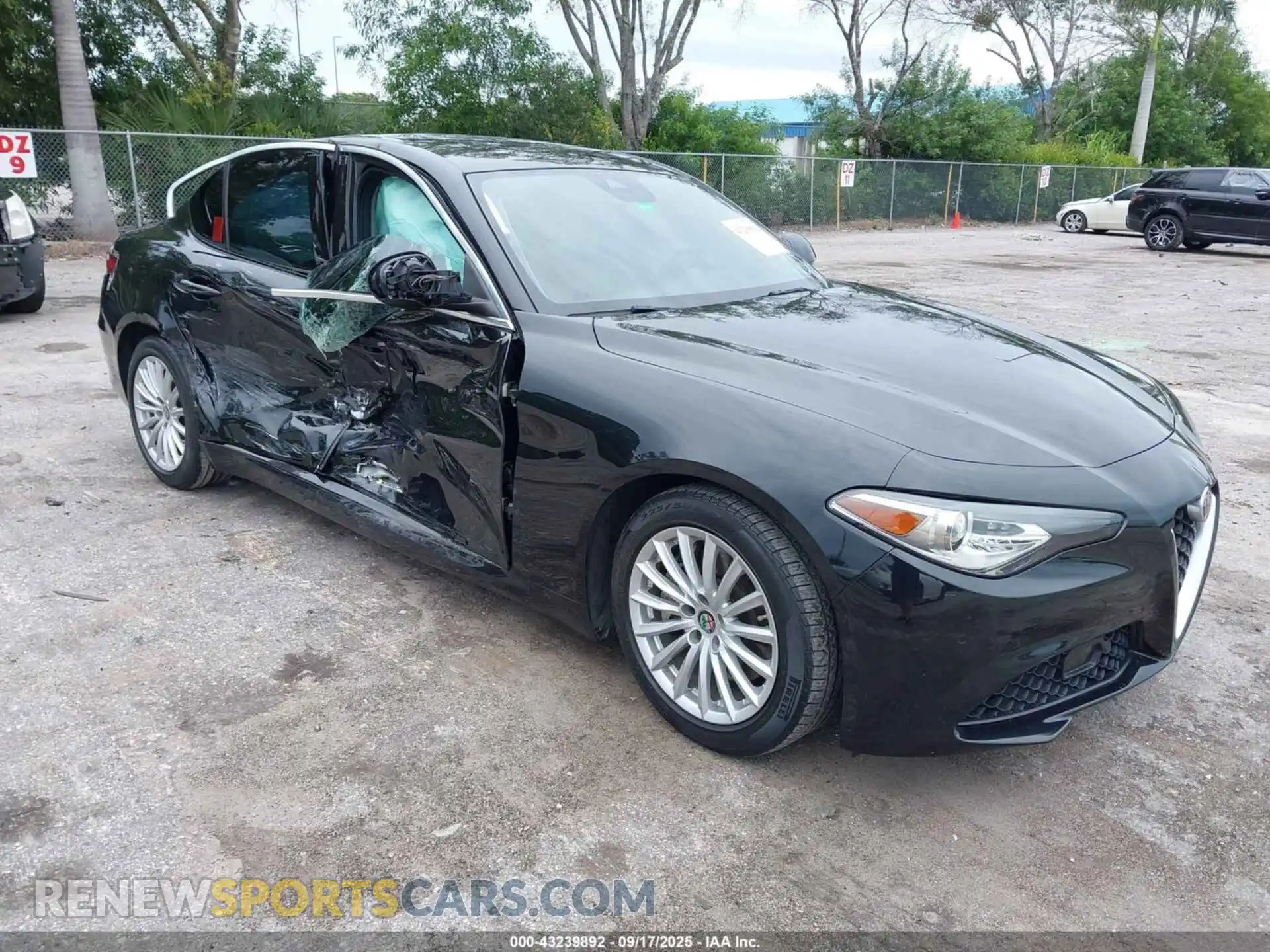 1 Photograph of a damaged car ZARFAMAN0M7648062 ALFA ROMEO GIULIA 2021