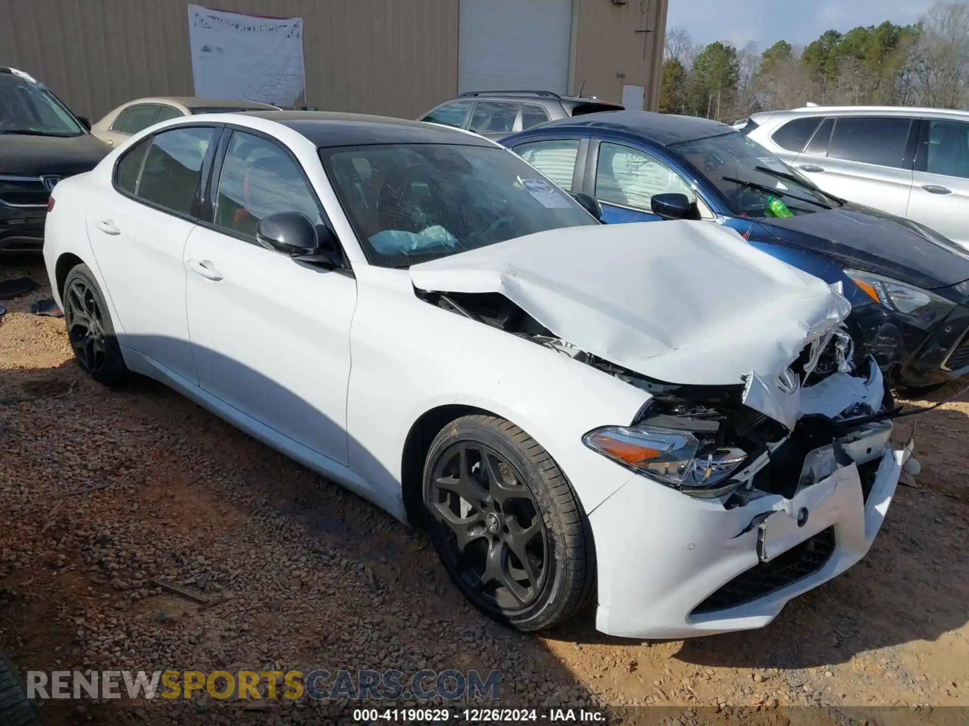 1 Photograph of a damaged car ZARFAMAN1M7646322 ALFA ROMEO GIULIA 2021