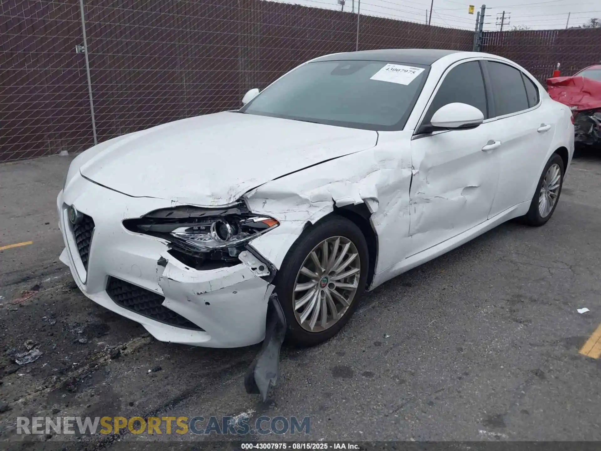 2 Photograph of a damaged car ZARFAMAN2M7640612 ALFA ROMEO GIULIA 2021