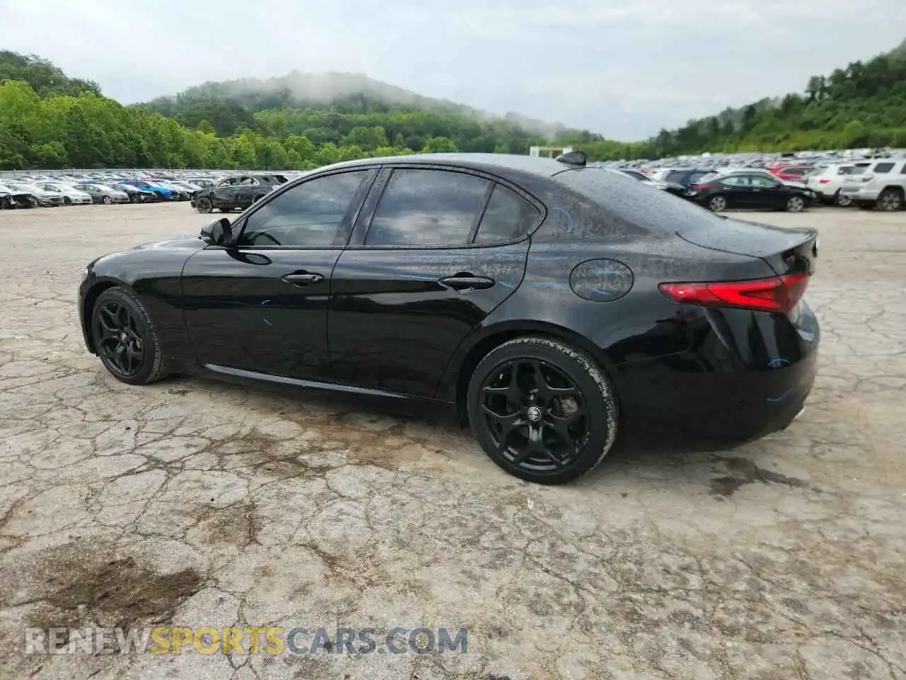 2 Photograph of a damaged car ZARFAMAN3M7647732 ALFA ROMEO GIULIA 2021