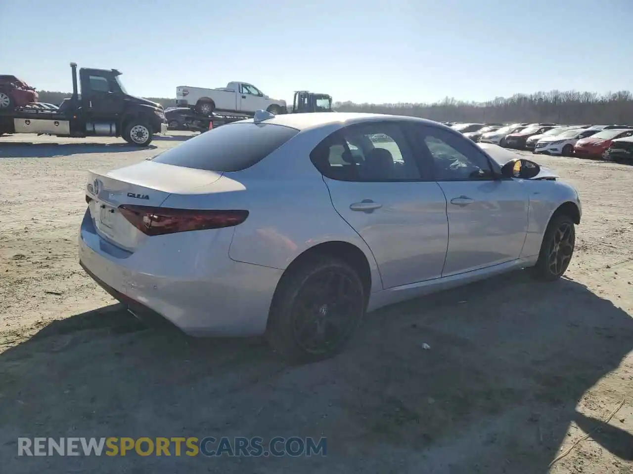 3 Фотография поврежденного автомобиля ZARFAMAN5M7648056 ALFA ROMEO GIULIA 2021