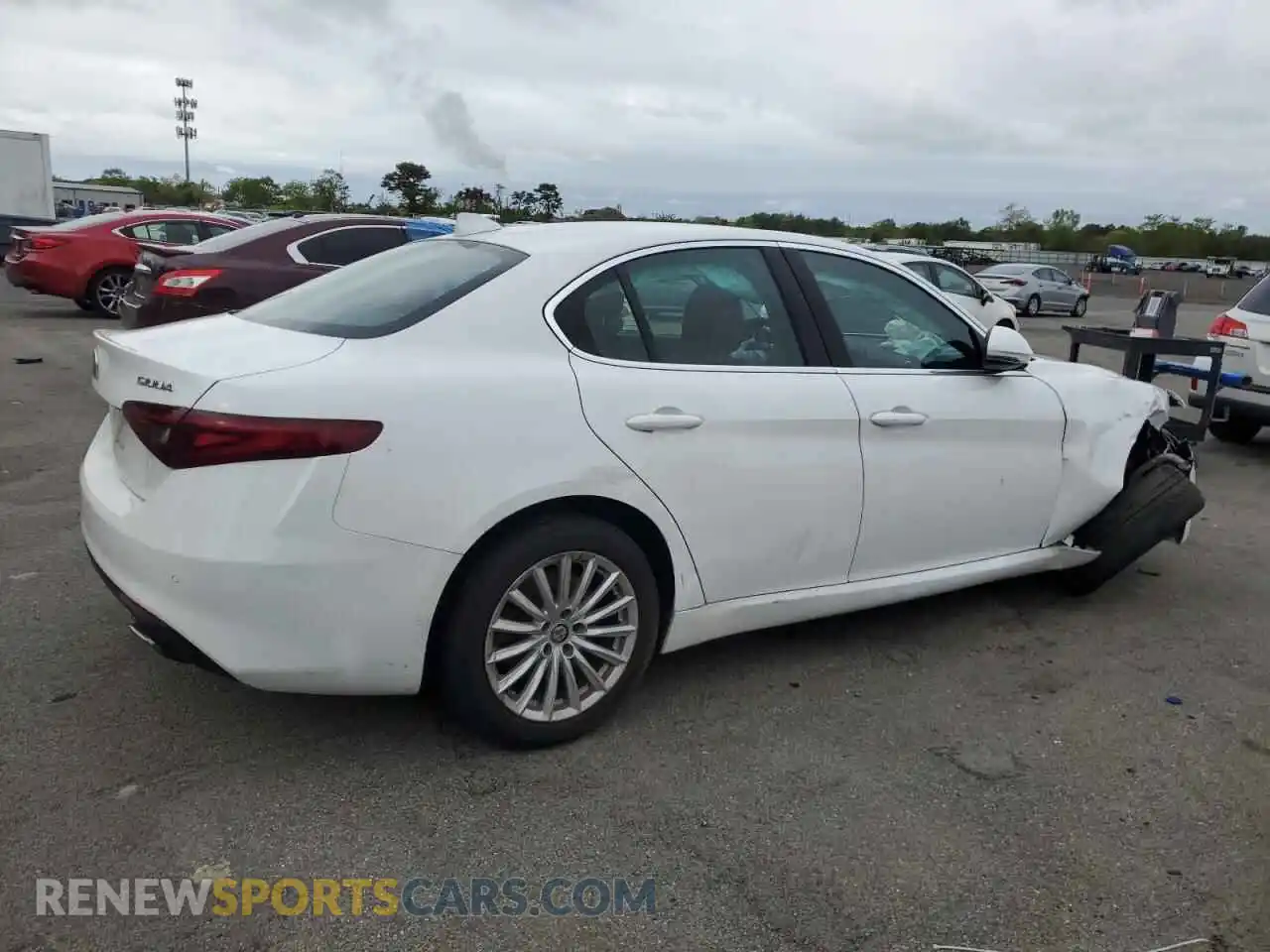 3 Photograph of a damaged car ZARFAMAN7M7645983 ALFA ROMEO GIULIA 2021