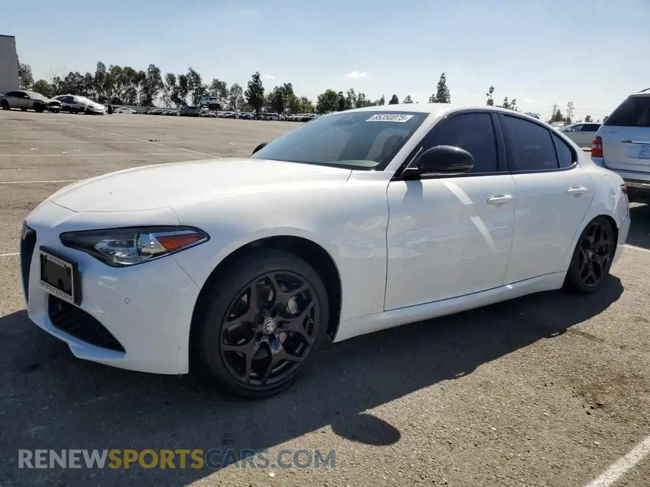 1 Photograph of a damaged car ZARFAMAN9M7643717 ALFA ROMEO GIULIA 2021